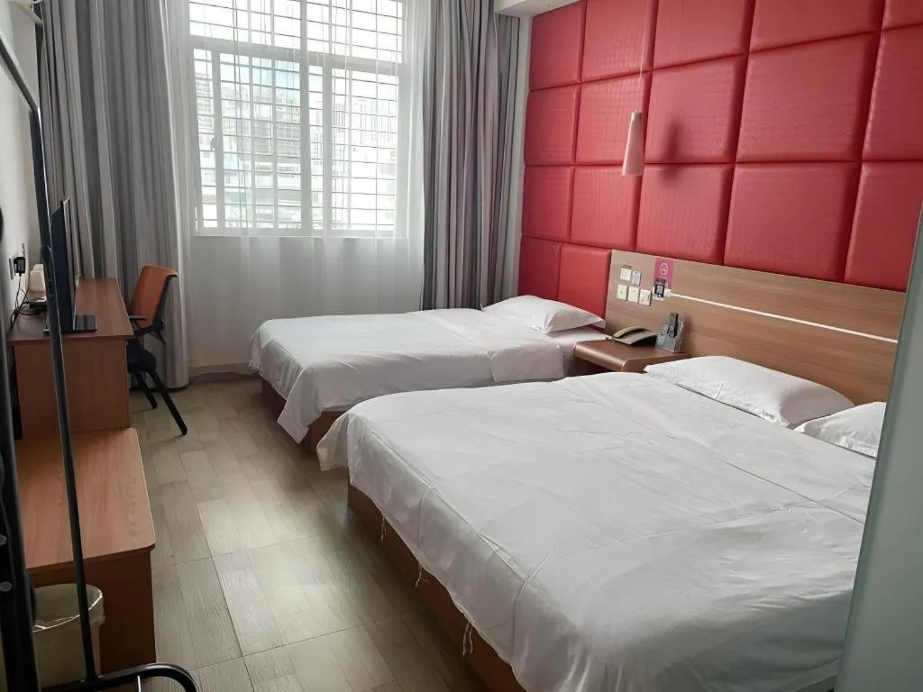 Bed in Thank Inn Hotel Hainan Sanya Sanya Bay Seascape Branch