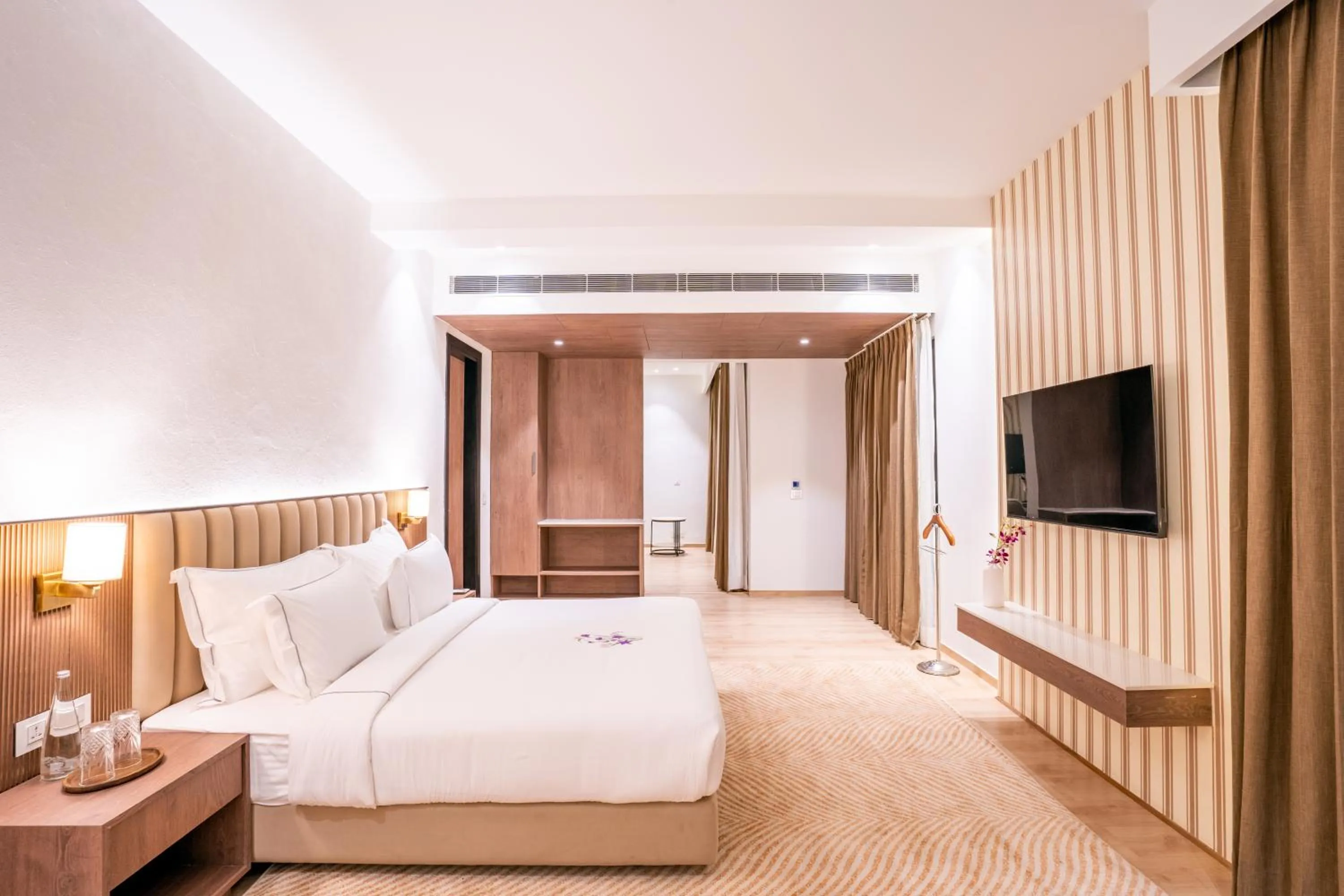 Bed in Velmore Kasauli Operated by Royal Orchid Hotel Ltd.