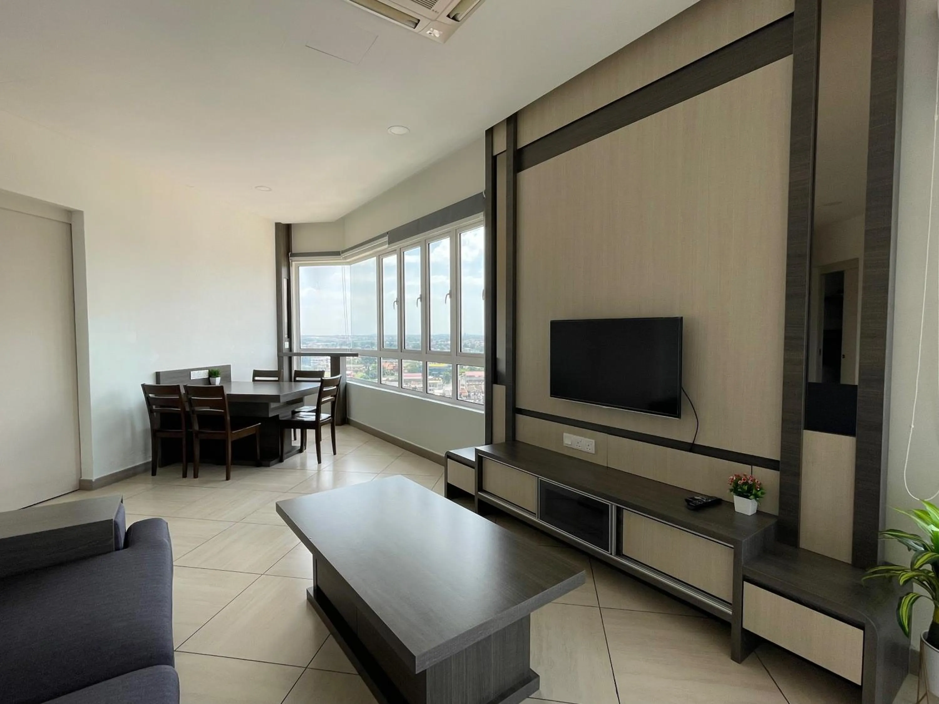 TV and multimedia in The Octagon Suites at Ipoh City Centre, 6 pax