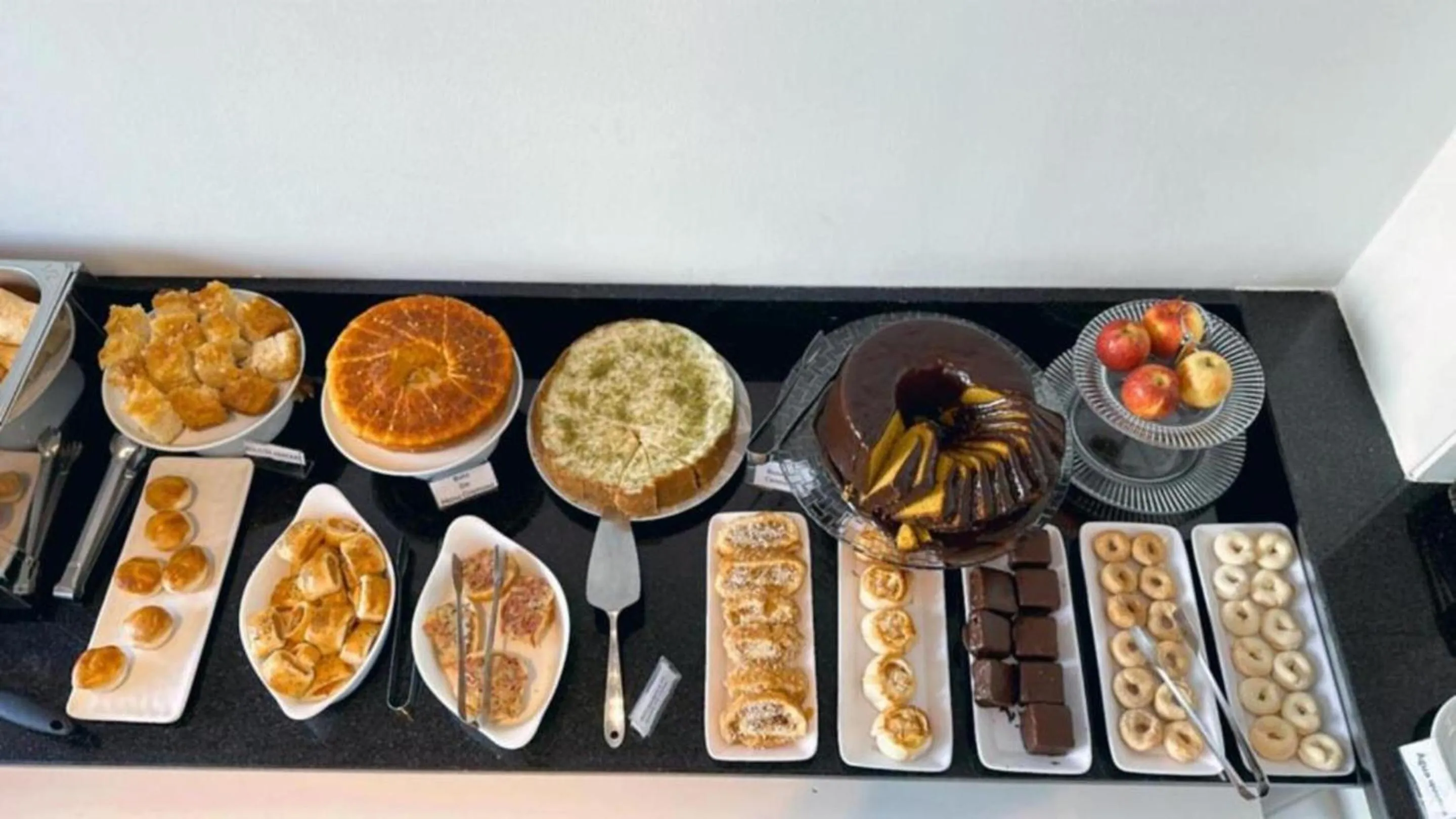 Food in Lym Flat Hotel