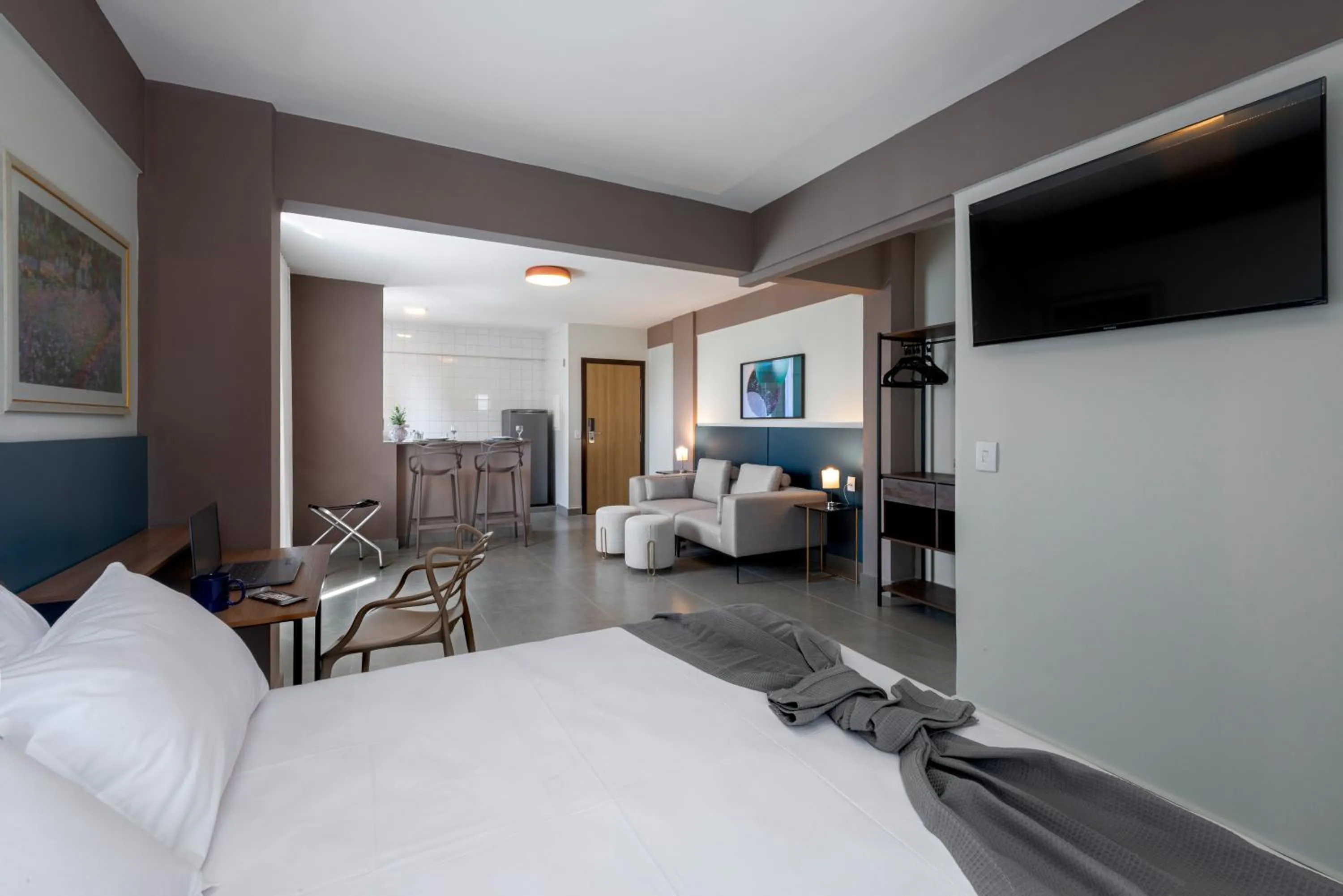 Bed in Lym Flat Hotel