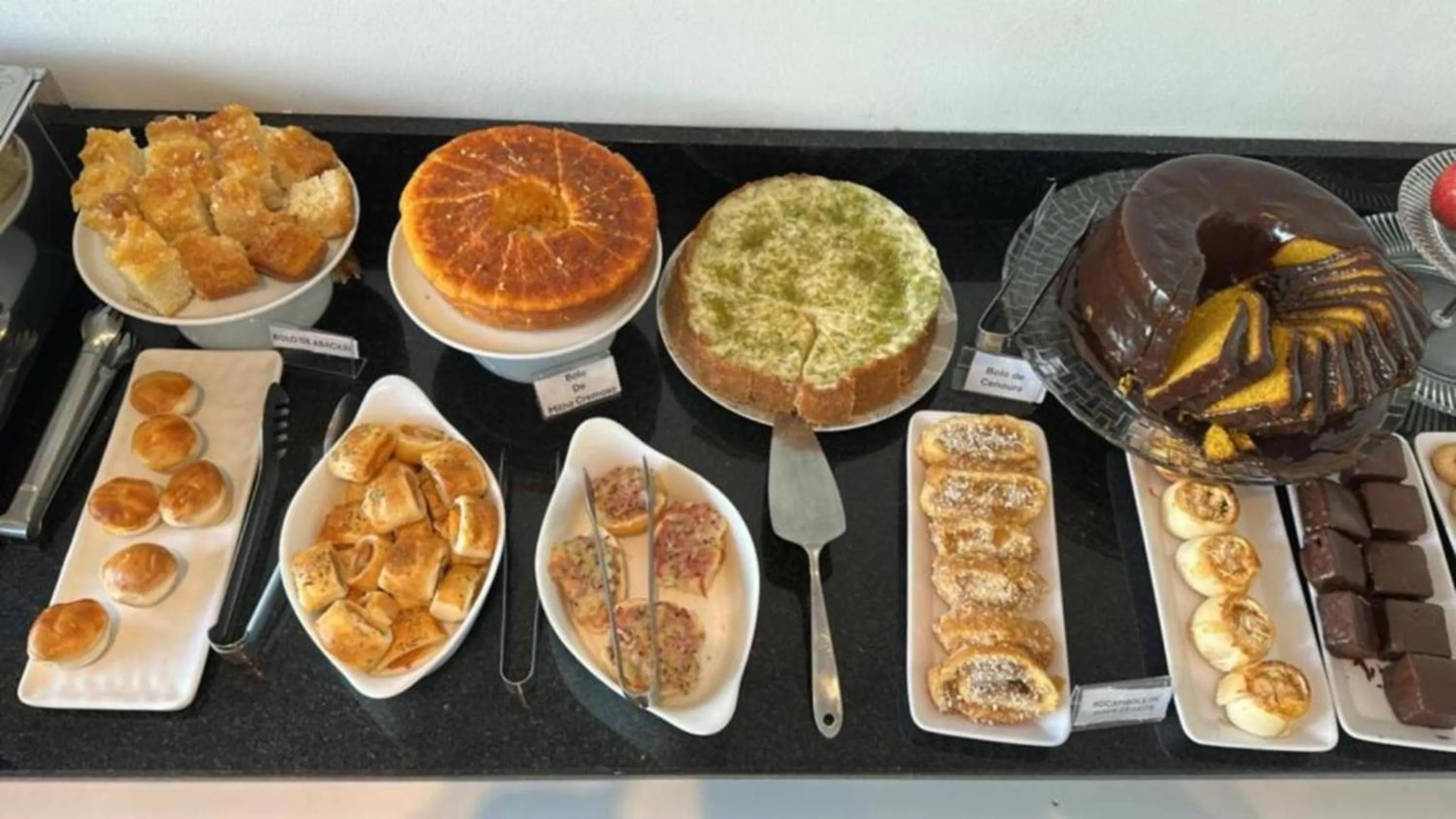 Food in Lym Flat Hotel