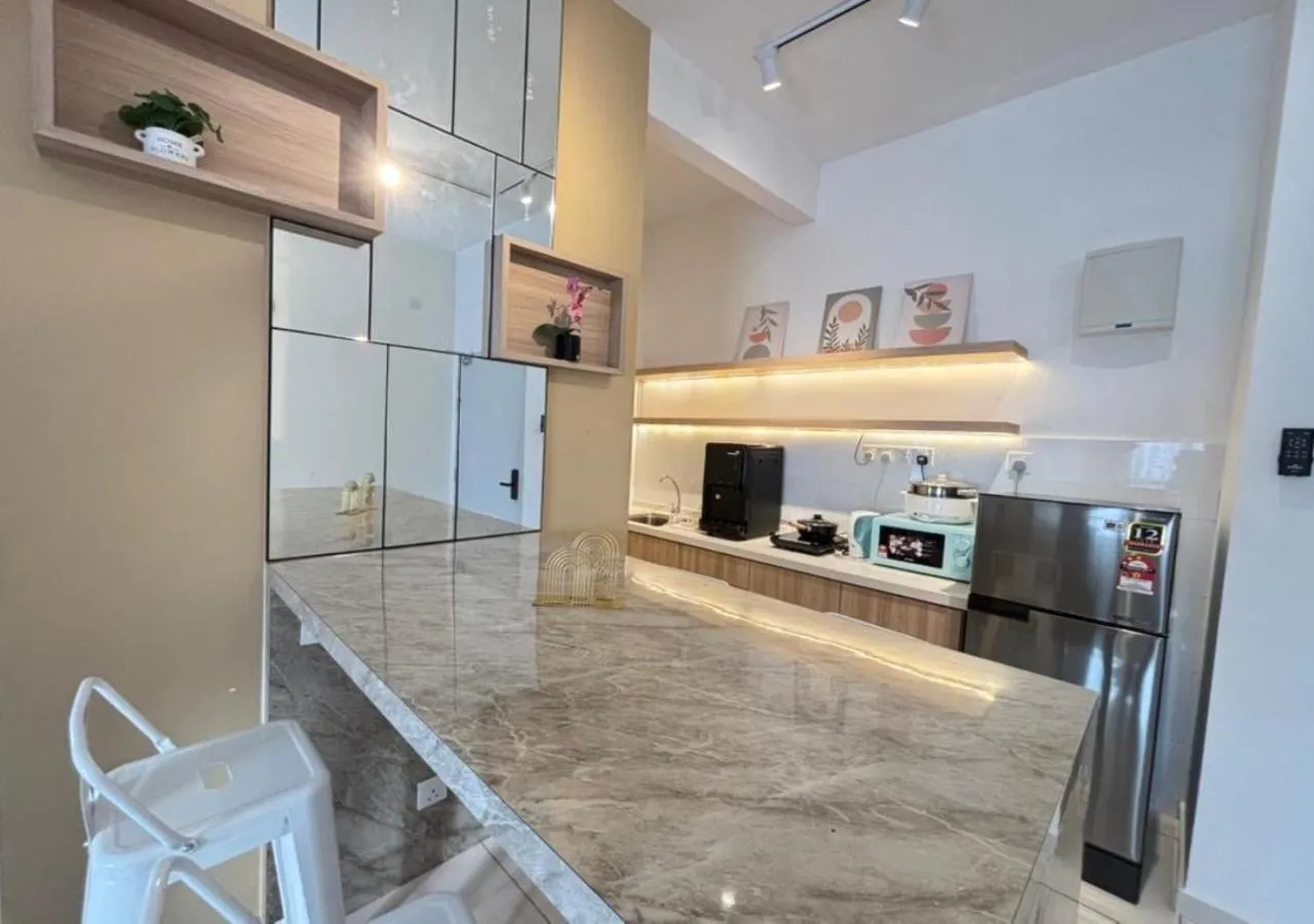 Kitchen or kitchenette in Ipoh Horizon Skypool Town Suites 4-11pax by IWH Suites