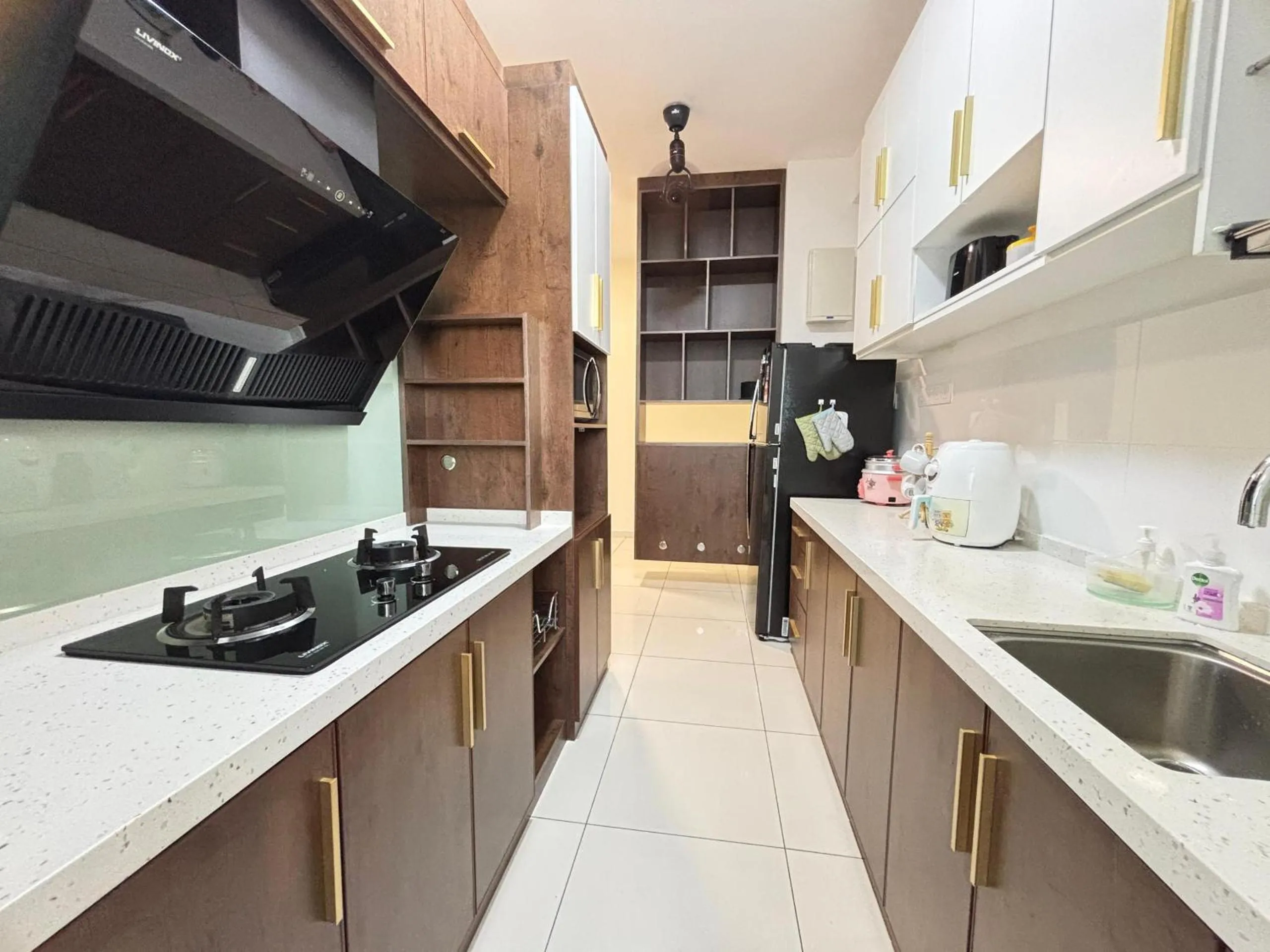 Kitchen or kitchenette in Ipoh Horizon Skypool Town Suites 4-11pax by IWH Suites
