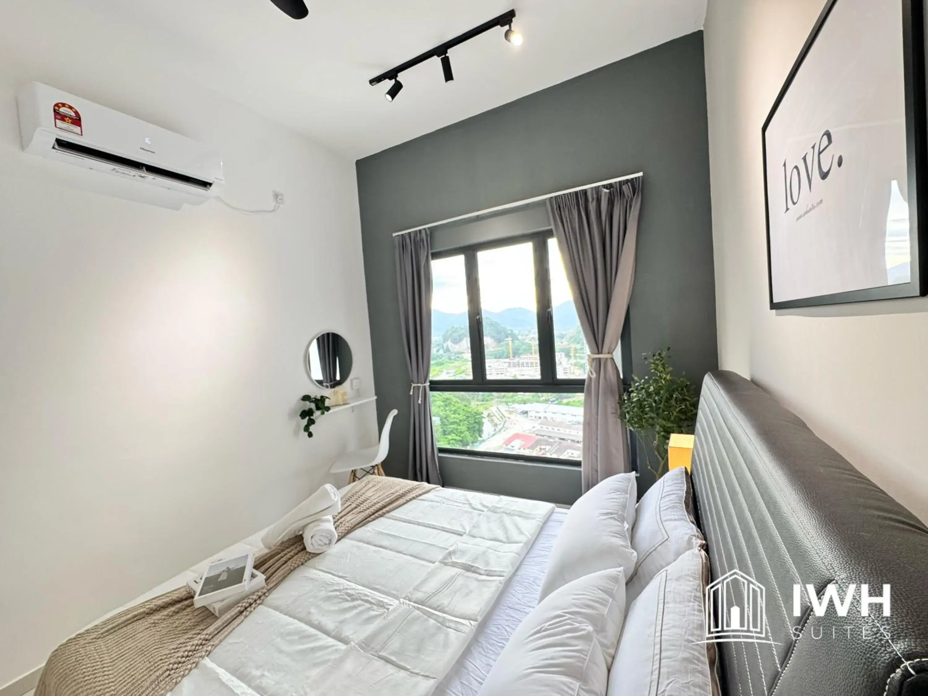 Three-Bedroom Apartment - High Floor in Ipoh Horizon Skypool Town Suites 4-11pax by IWH Suites Three-Bedroom Apartment - High Floor in Ipoh Horizon Skypool Town Suites 4-11pax by IWH Suites