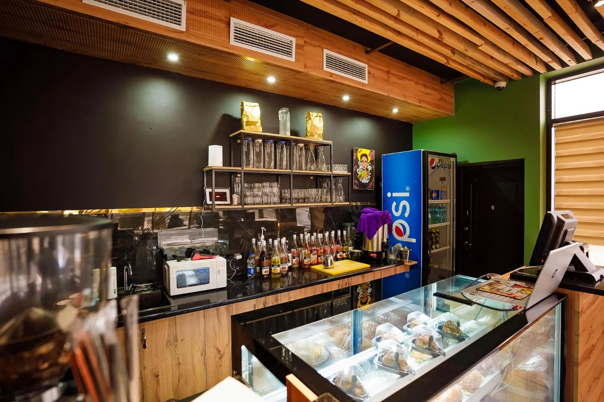 Coffee/tea facilities in Caspian Marine Hotel