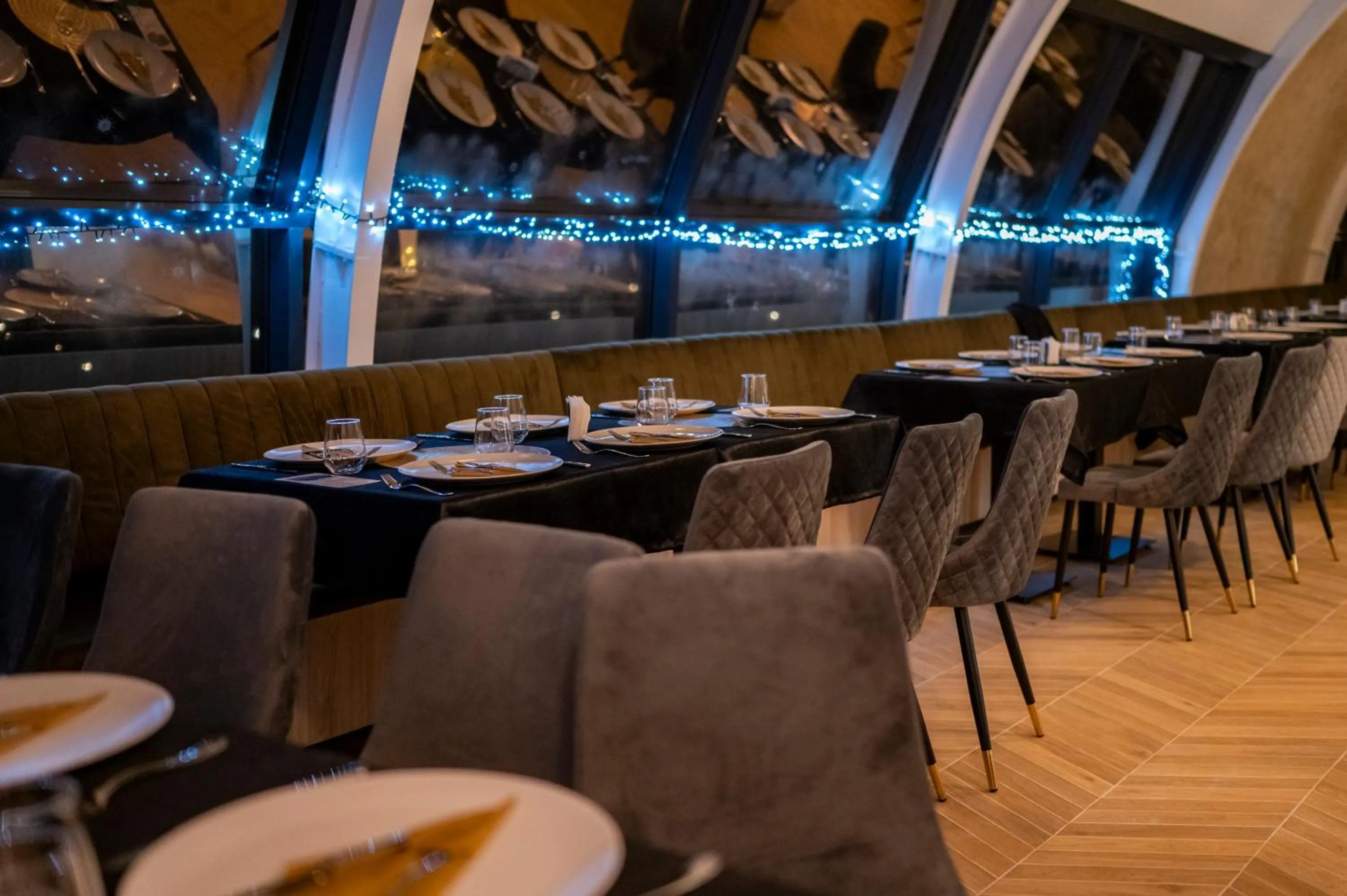 Restaurant/places to eat in Casa EMA Pensiune & SPA