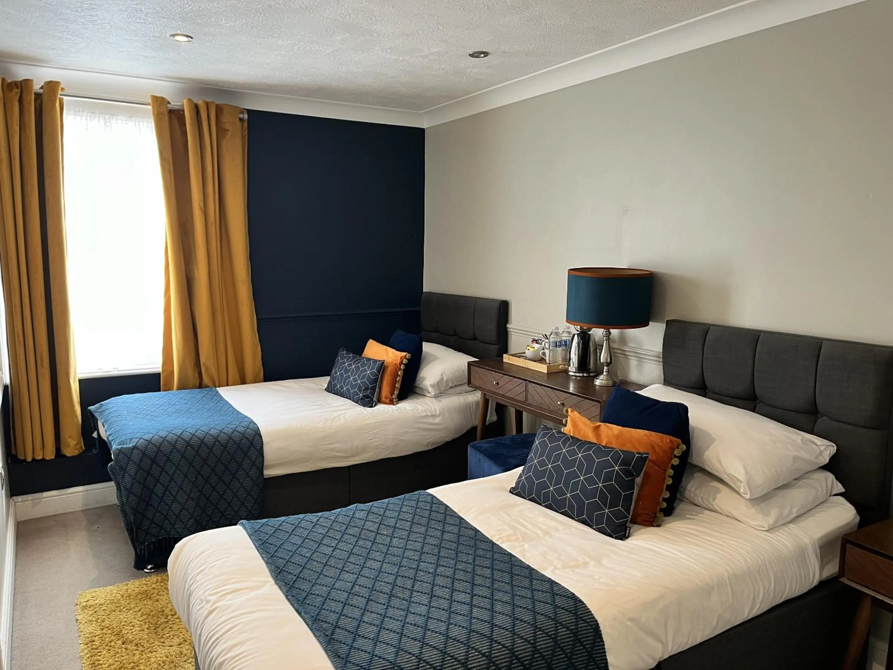 Bedroom, Bed in The Ship Hotel