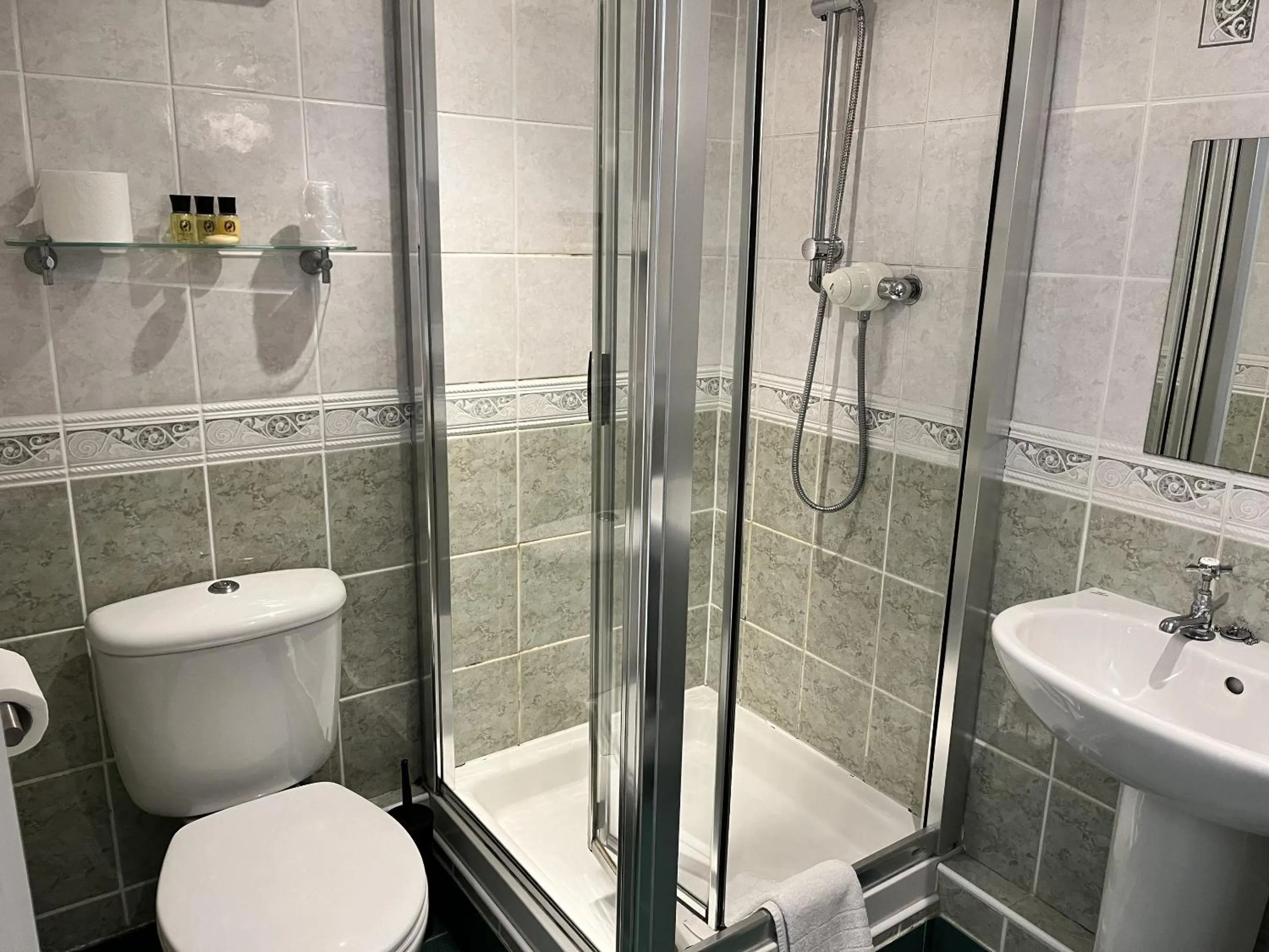 Bathroom in The Ship Hotel