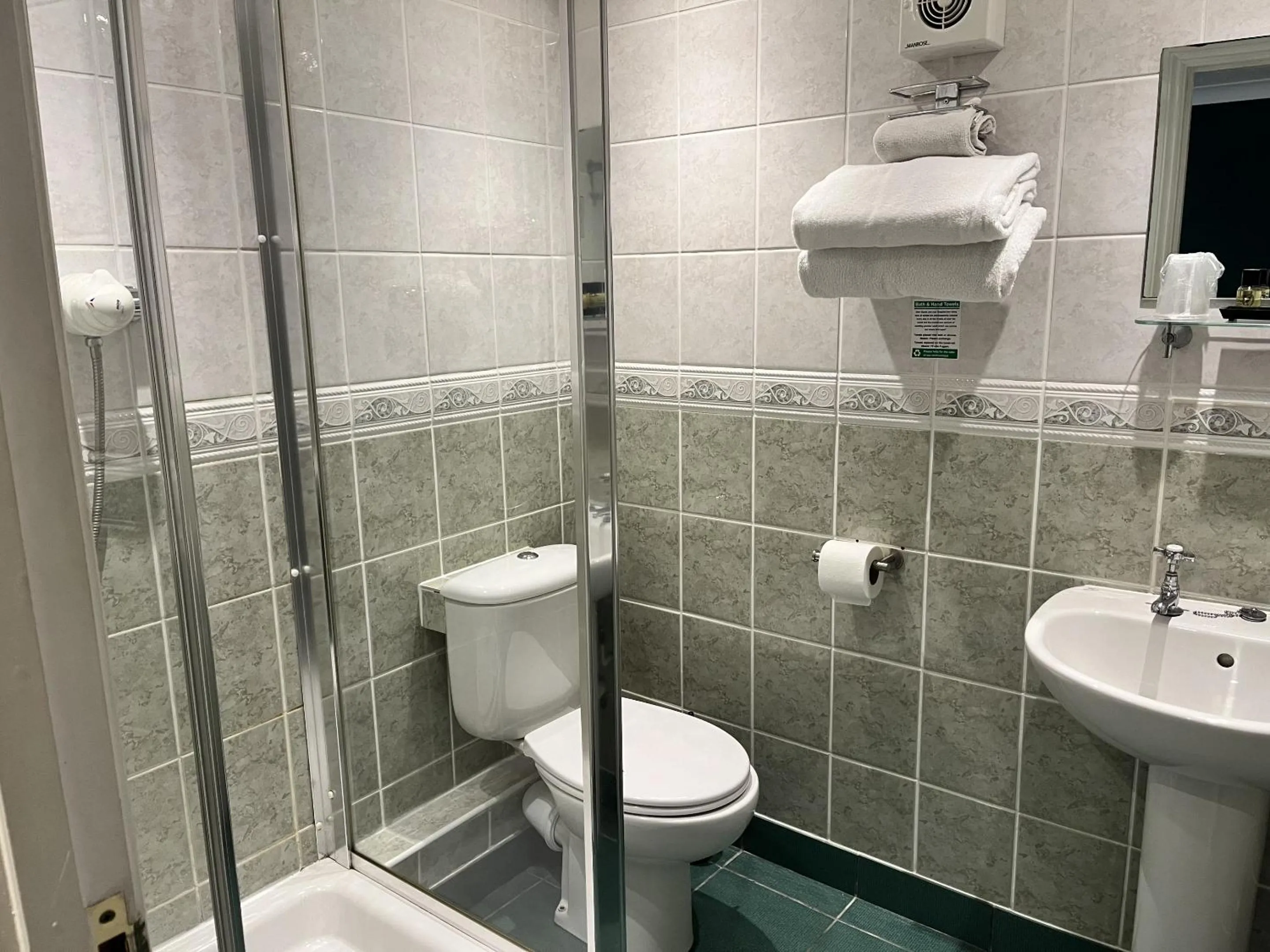 Bedroom in The Ship Hotel