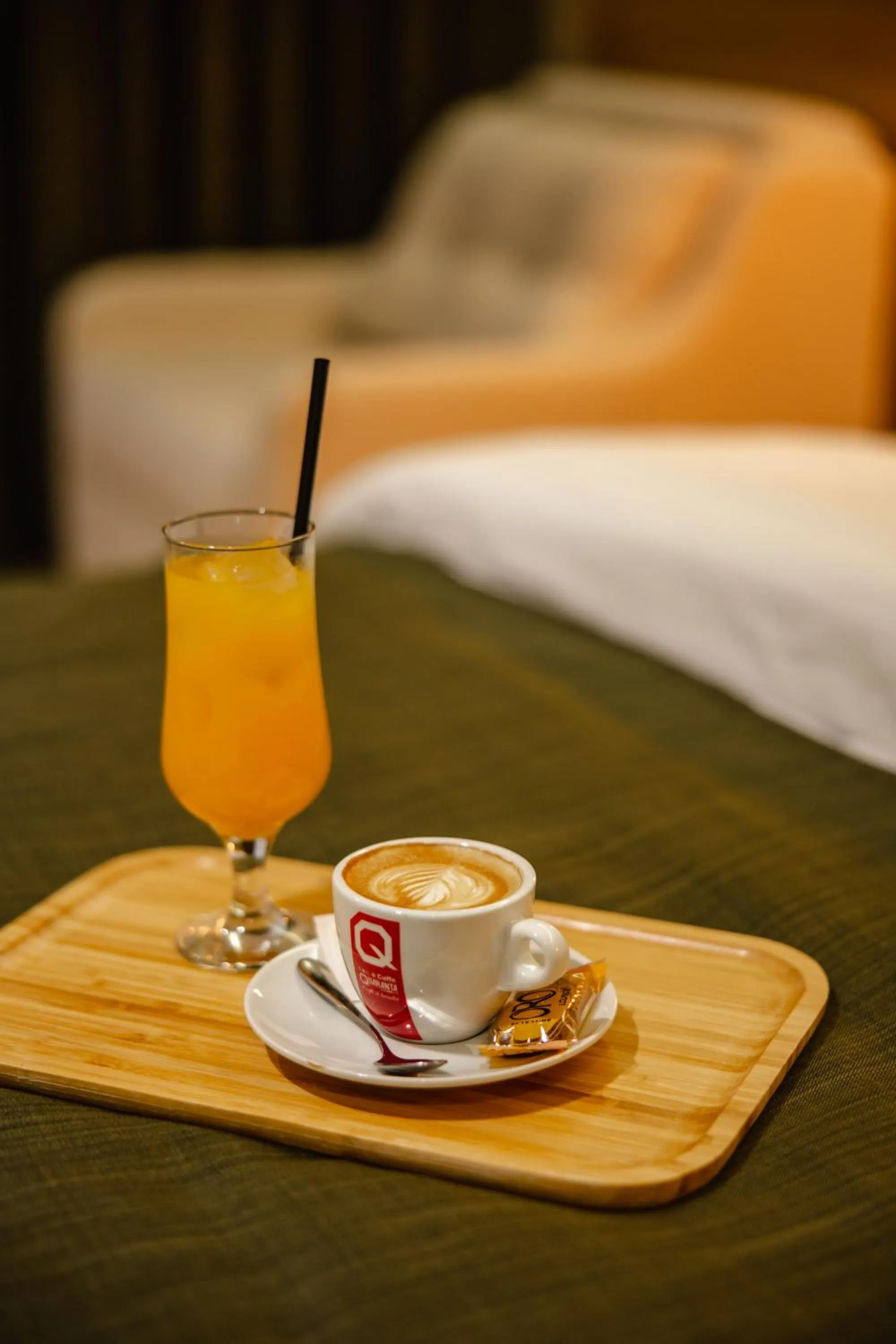 Coffee/tea facilities in Oro Inn Hotel