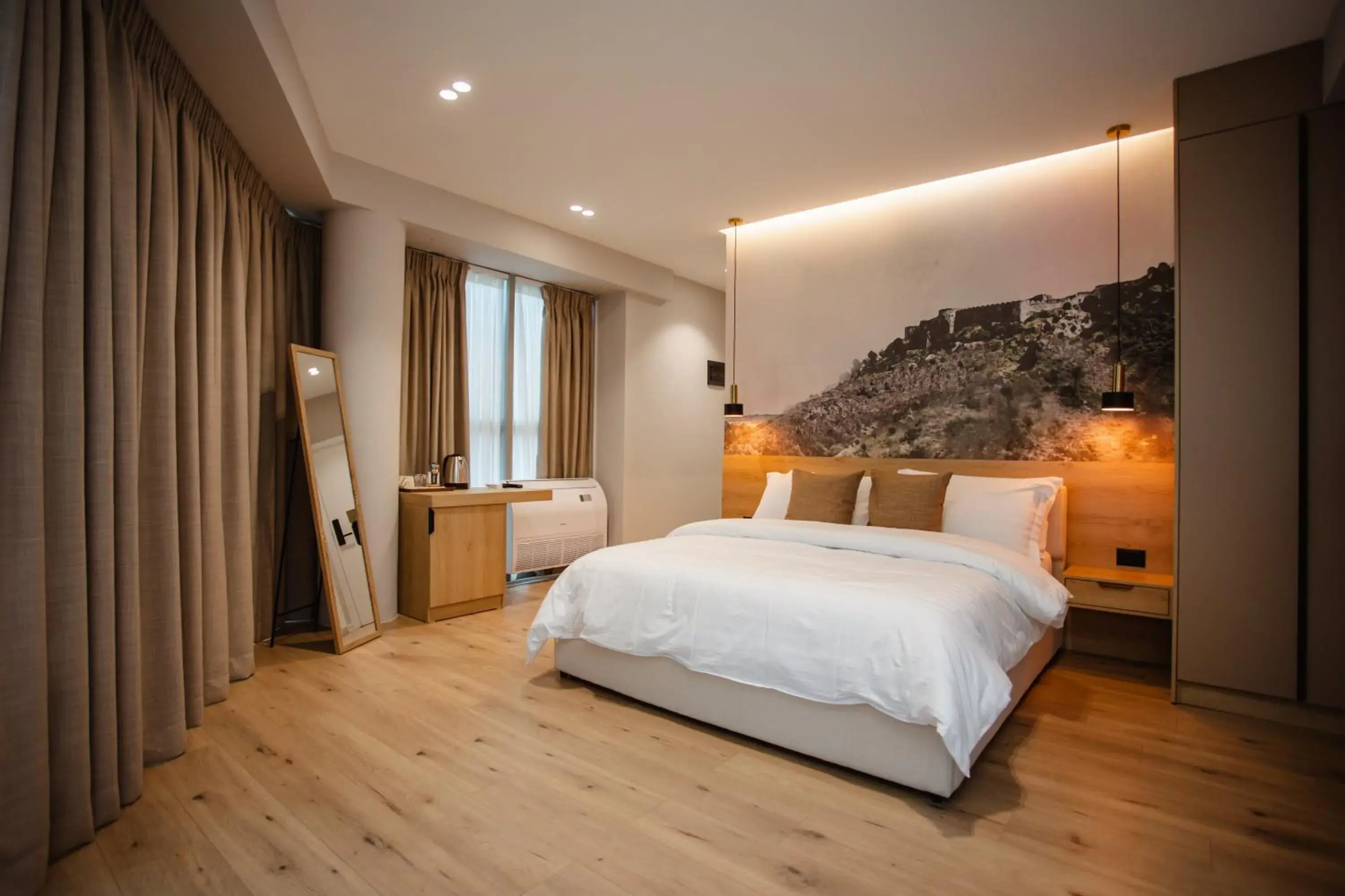 Triple Room with City View in Oro Inn Hotel Triple Room with City View in Oro Inn Hotel