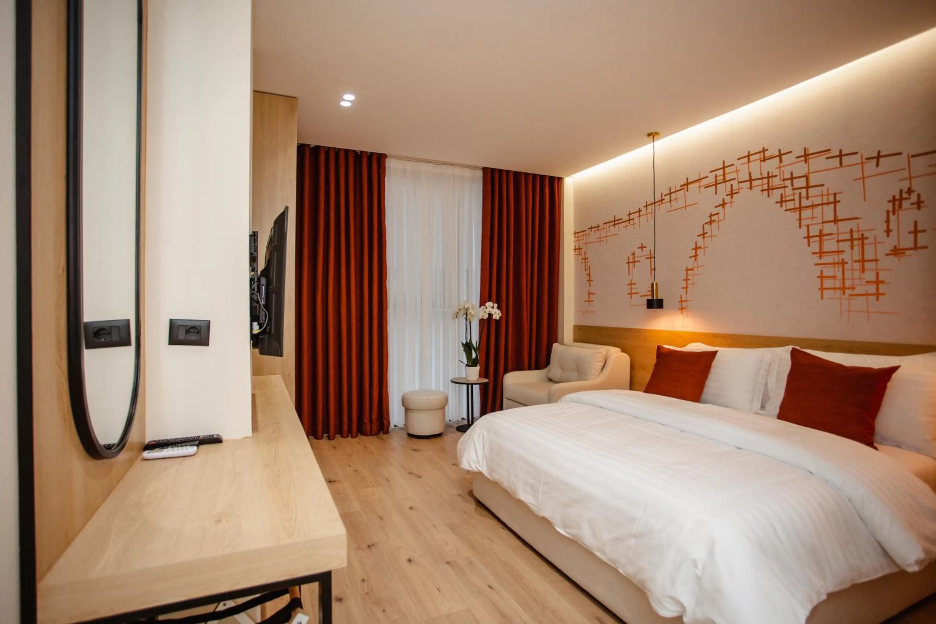 Bed in Oro Inn Hotel