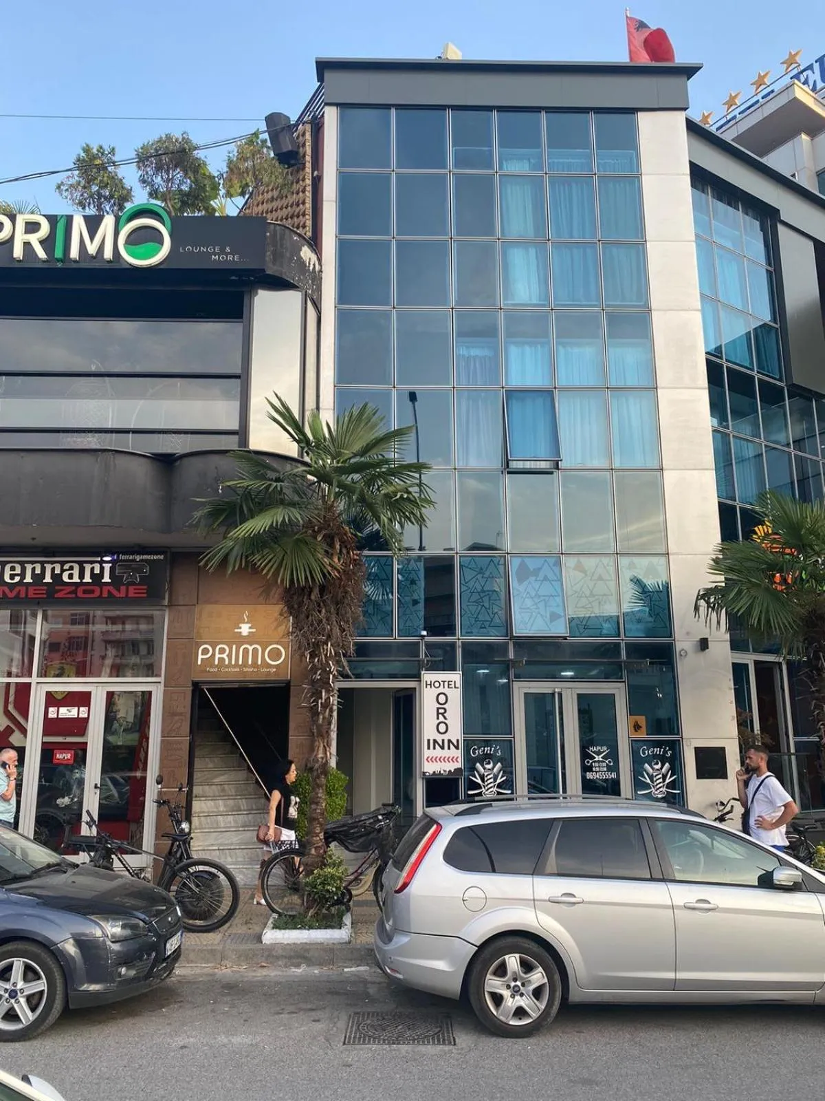 Property building in Oro Inn Hotel