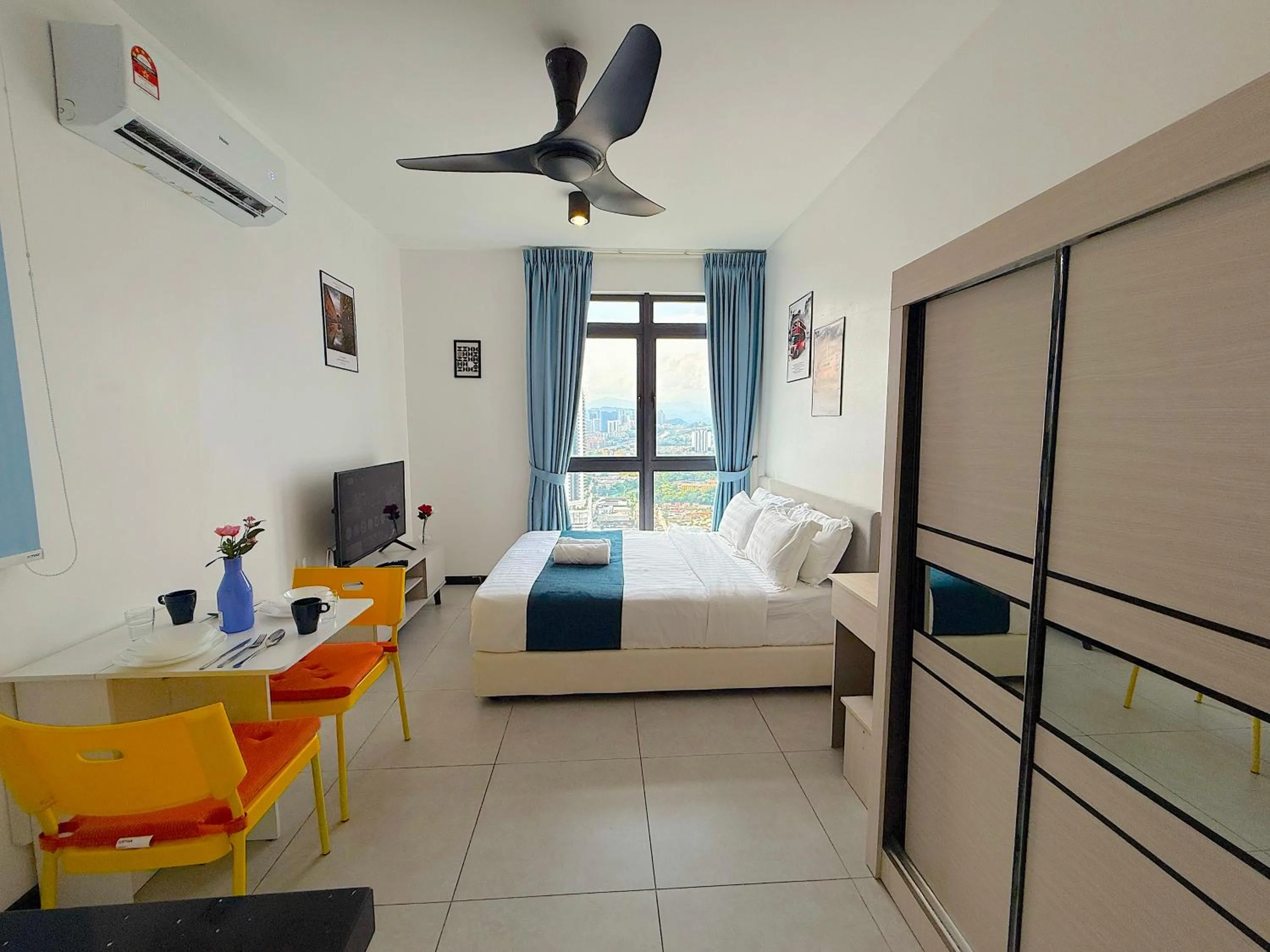 Bed in Neu Suites By Serenity Homes Near Gleneagles, KLCC & LRT