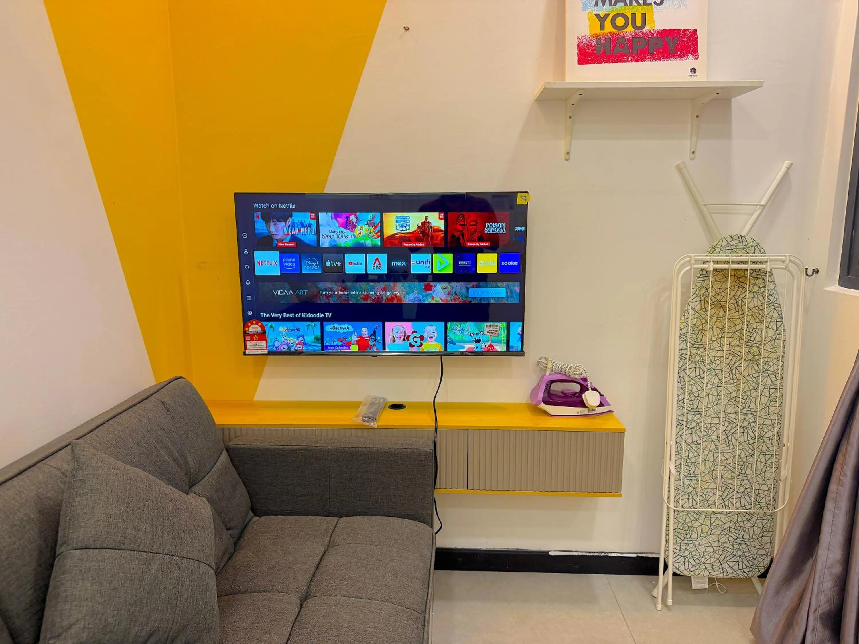 TV and multimedia in Neu Suites By Serenity Homes Near Gleneagles, KLCC & LRT