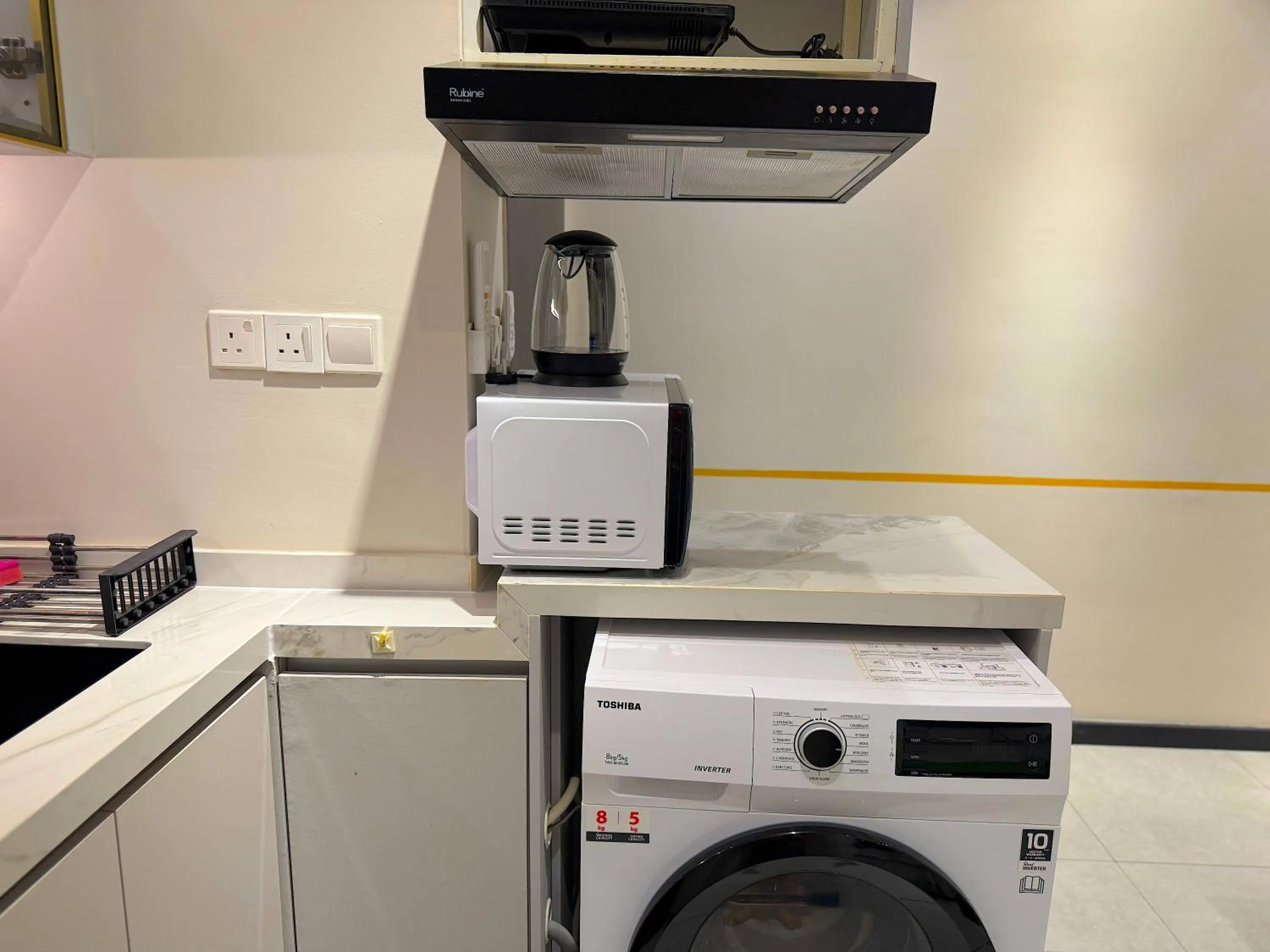 Kitchen or kitchenette in Neu Suites By Serenity Homes Near Gleneagles, KLCC & LRT