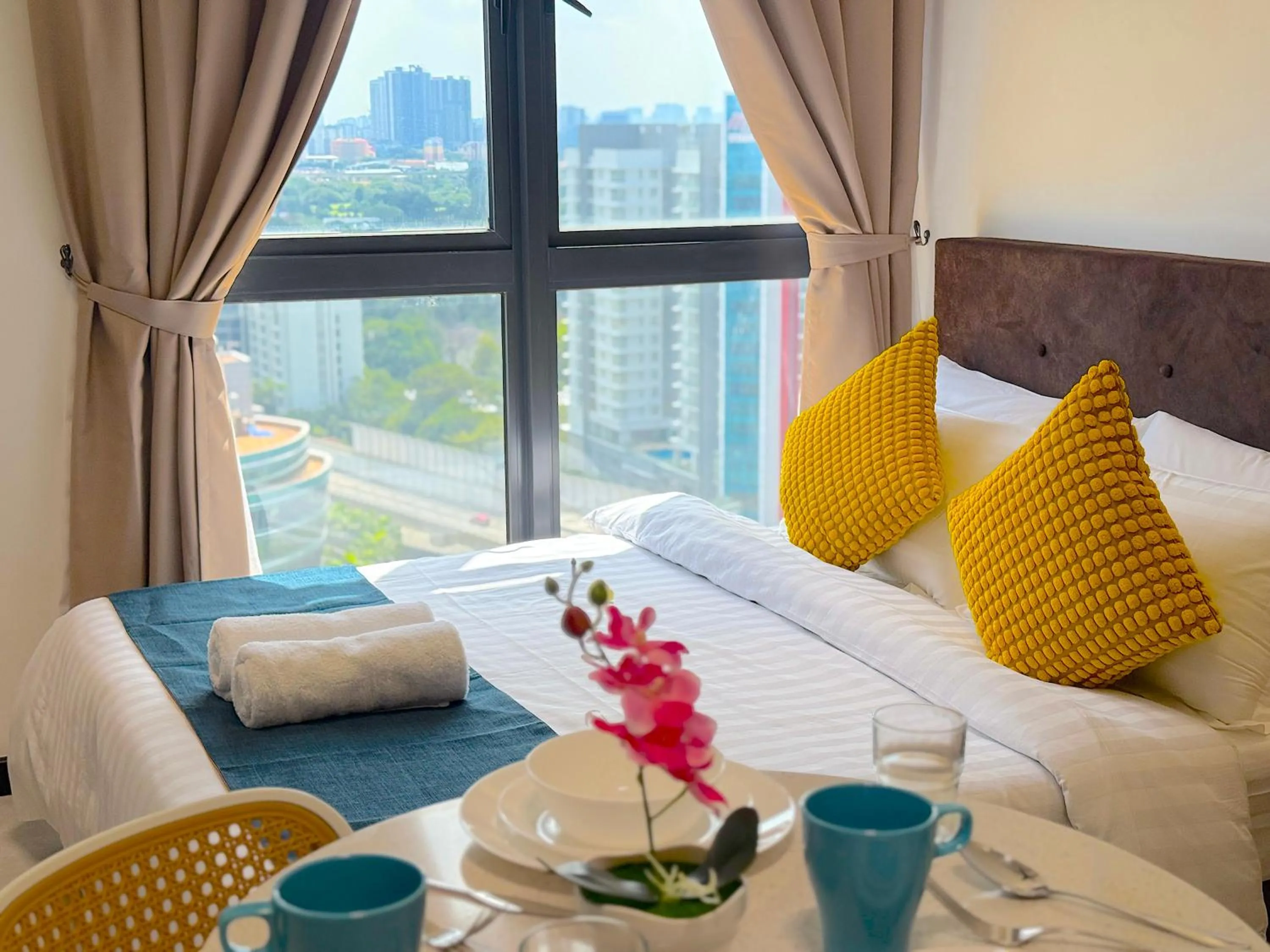 Bed in Neu Suites By Serenity Homes Near Gleneagles, KLCC & LRT