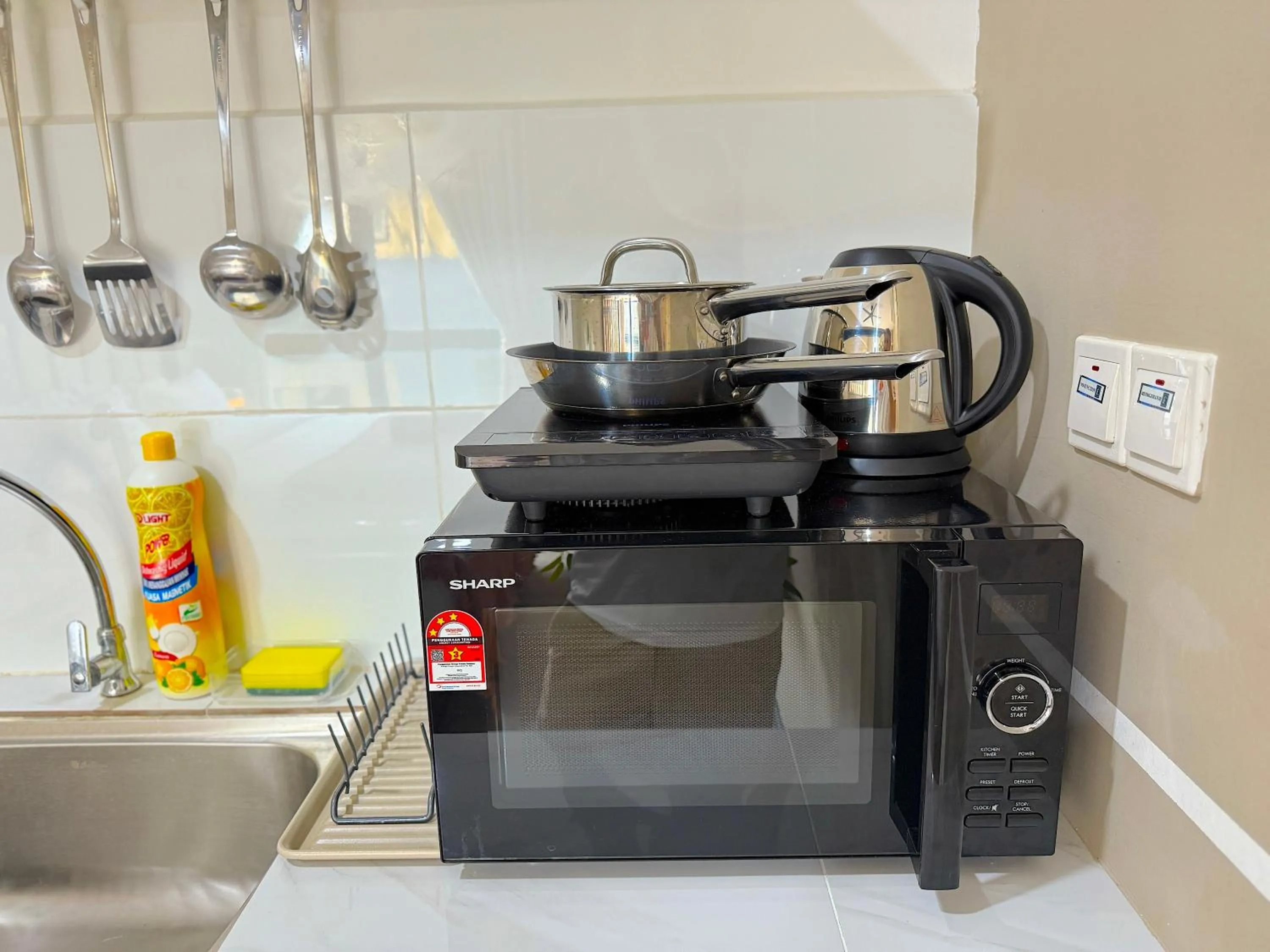 Kitchen or kitchenette in Neu Suites By Serenity Homes Near Gleneagles, KLCC & LRT