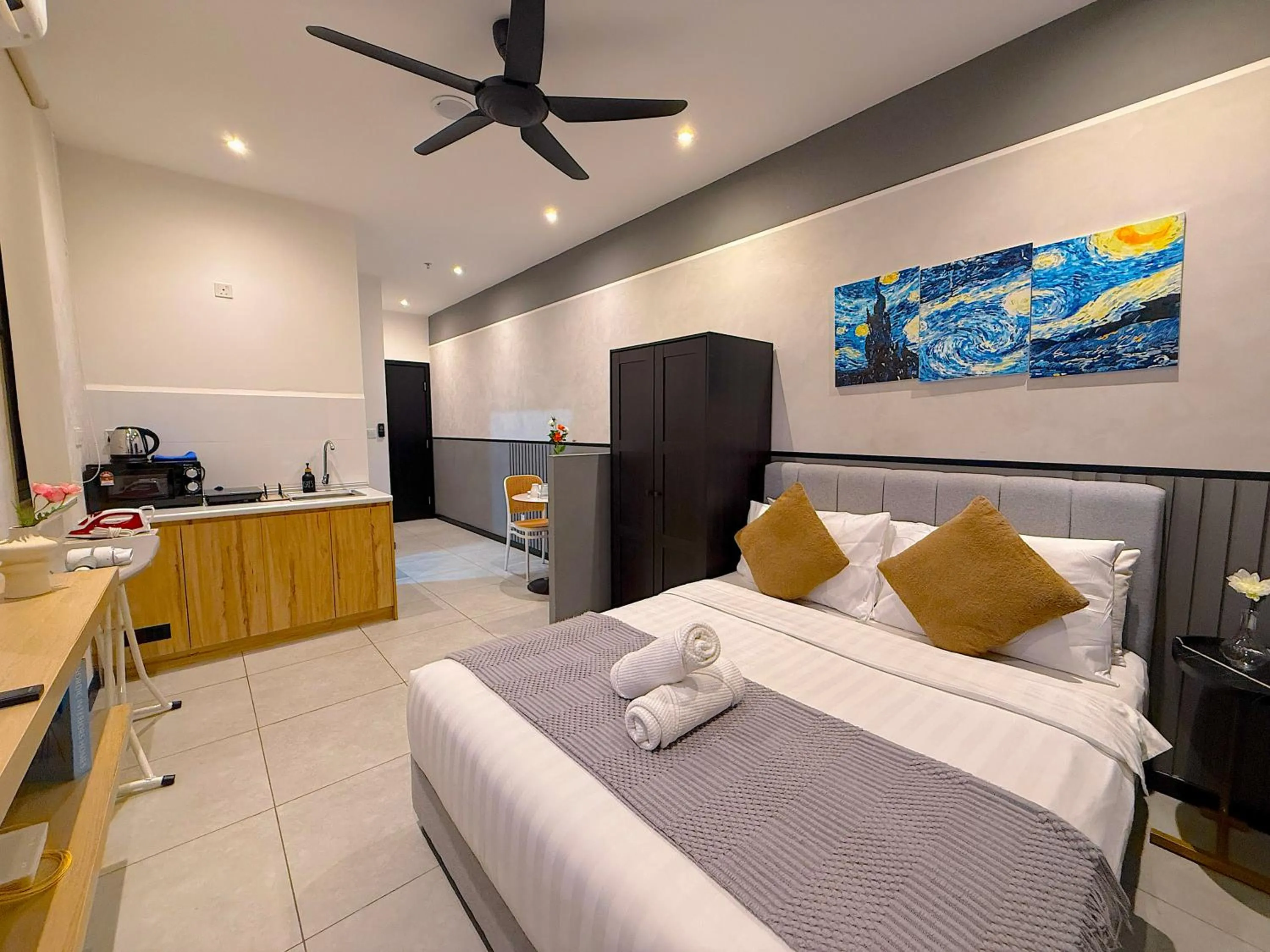 Bed in Neu Suites By Serenity Homes Near Gleneagles, KLCC & LRT