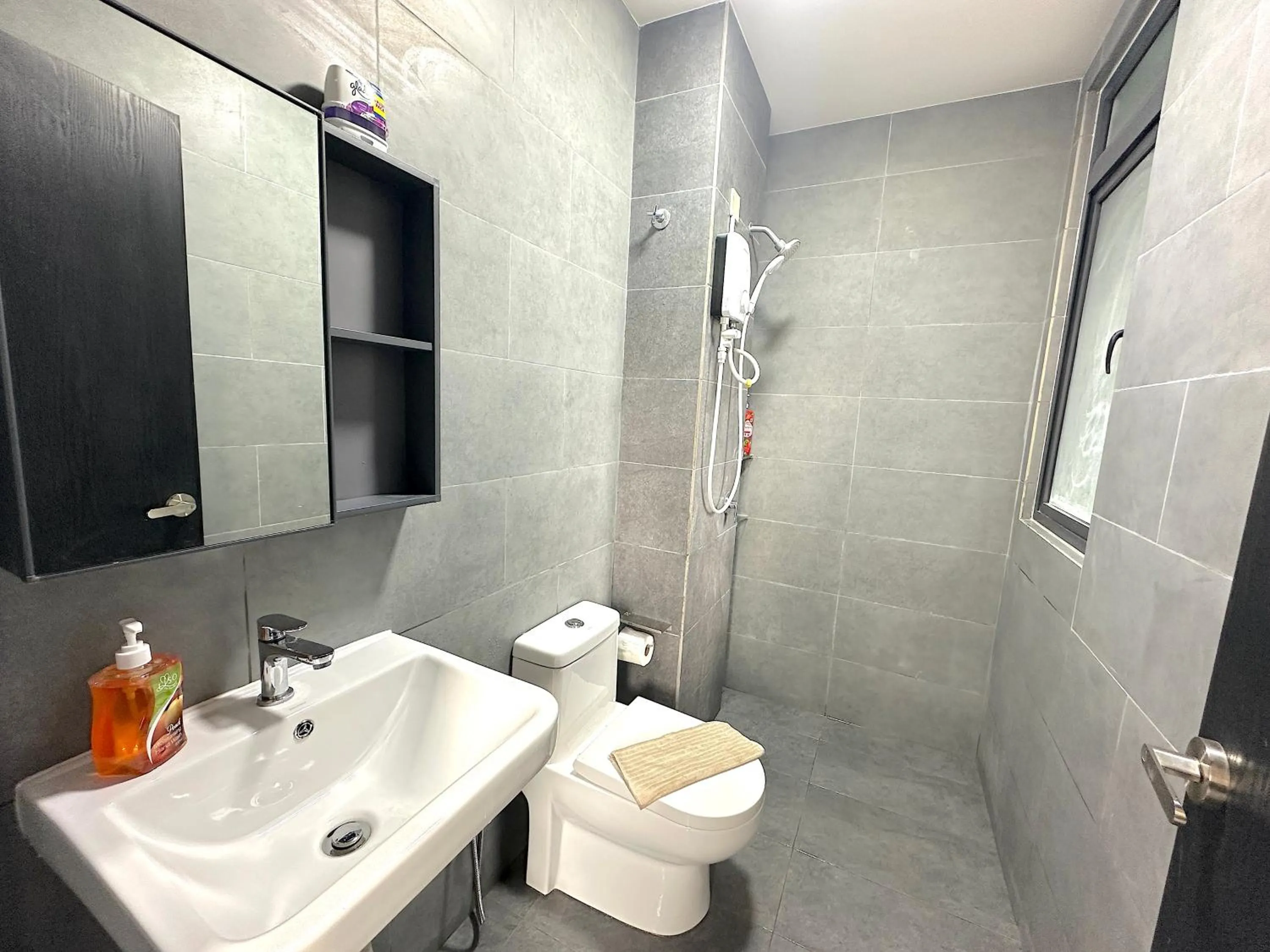 Bathroom in Neu Suites By Serenity Homes Near Gleneagles, KLCC & LRT