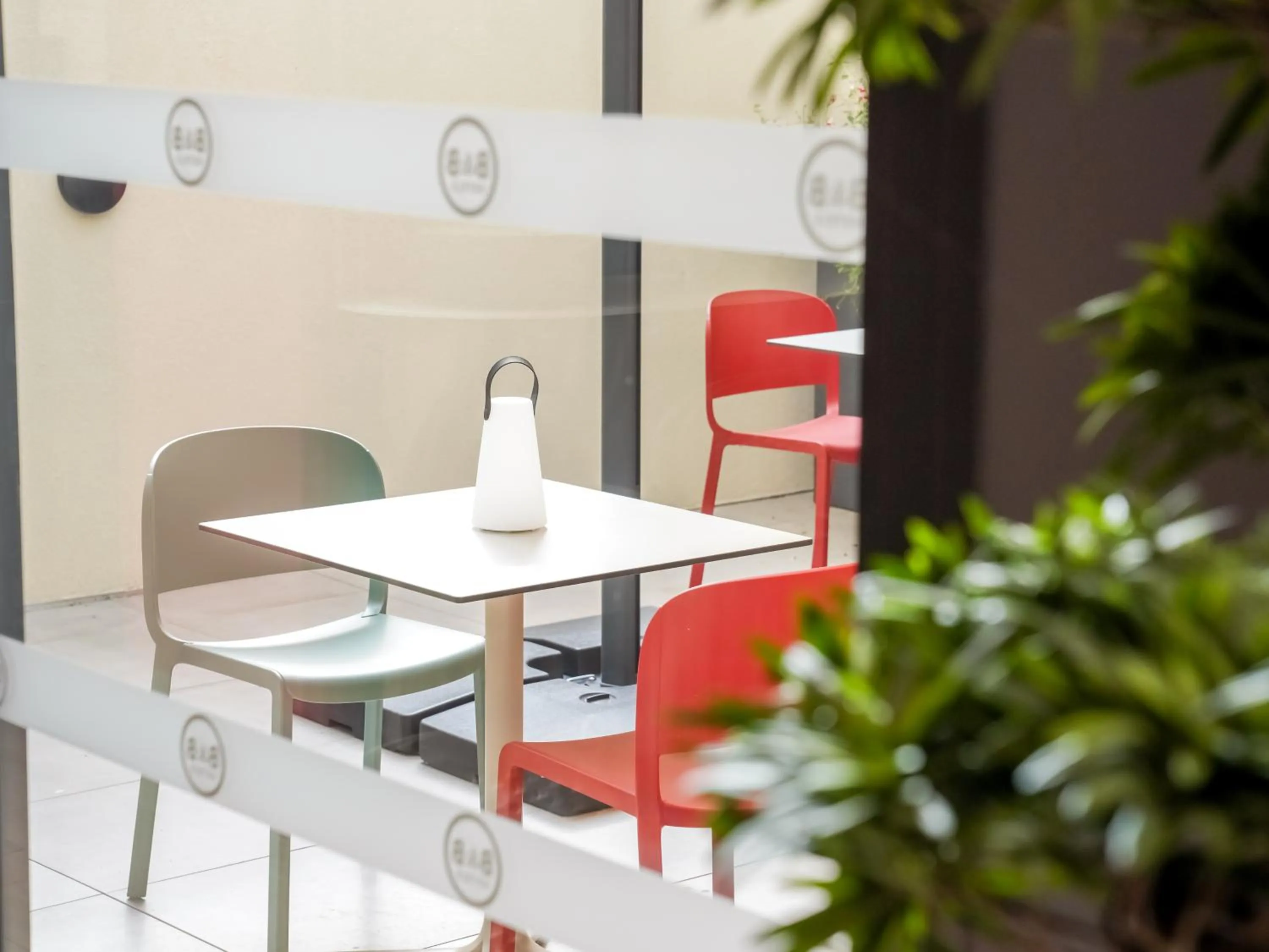 Patio in B&B HOTEL Paris Porte d'Orléans