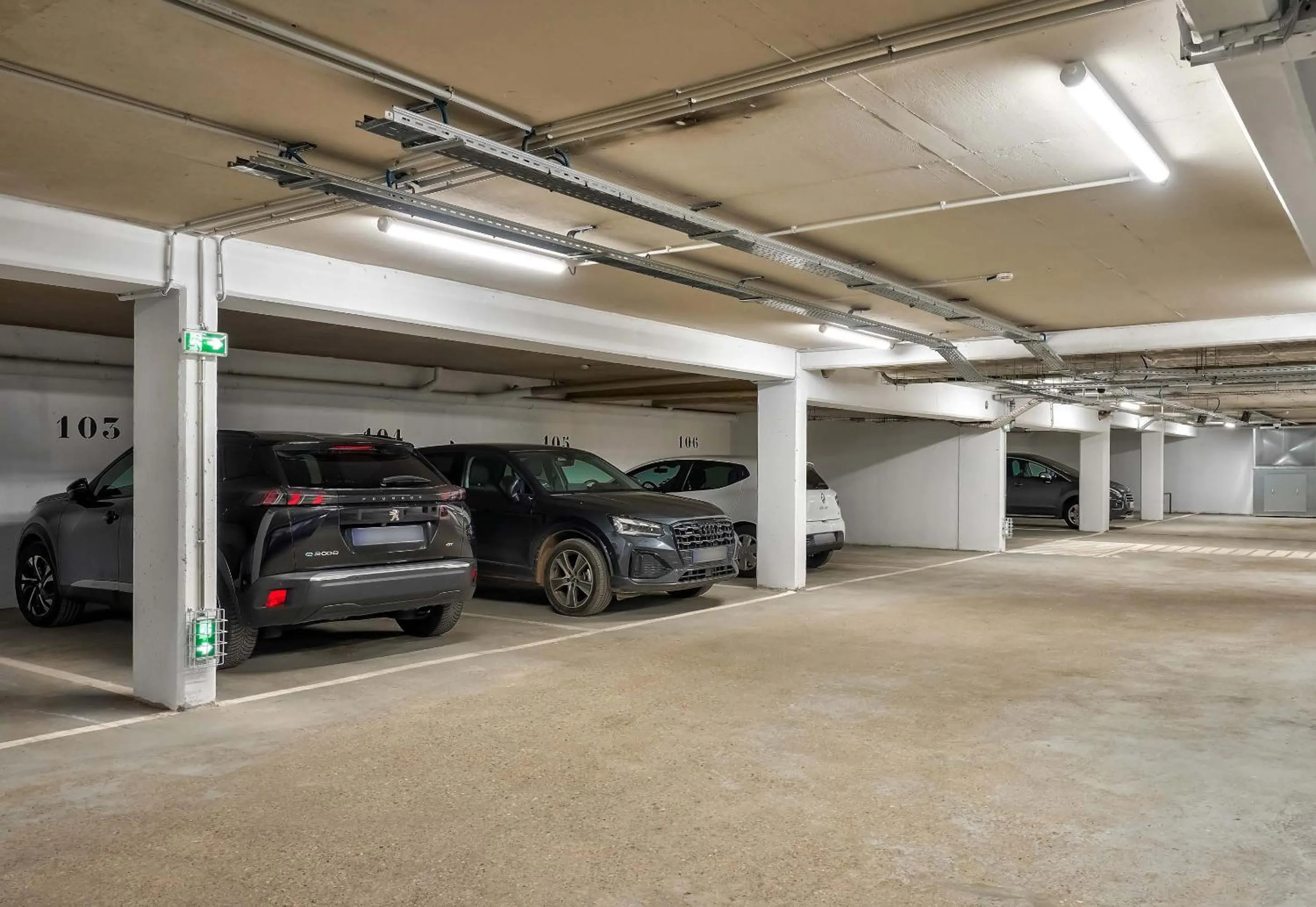 Parking in B&B HOTEL Paris Porte d'Orléans