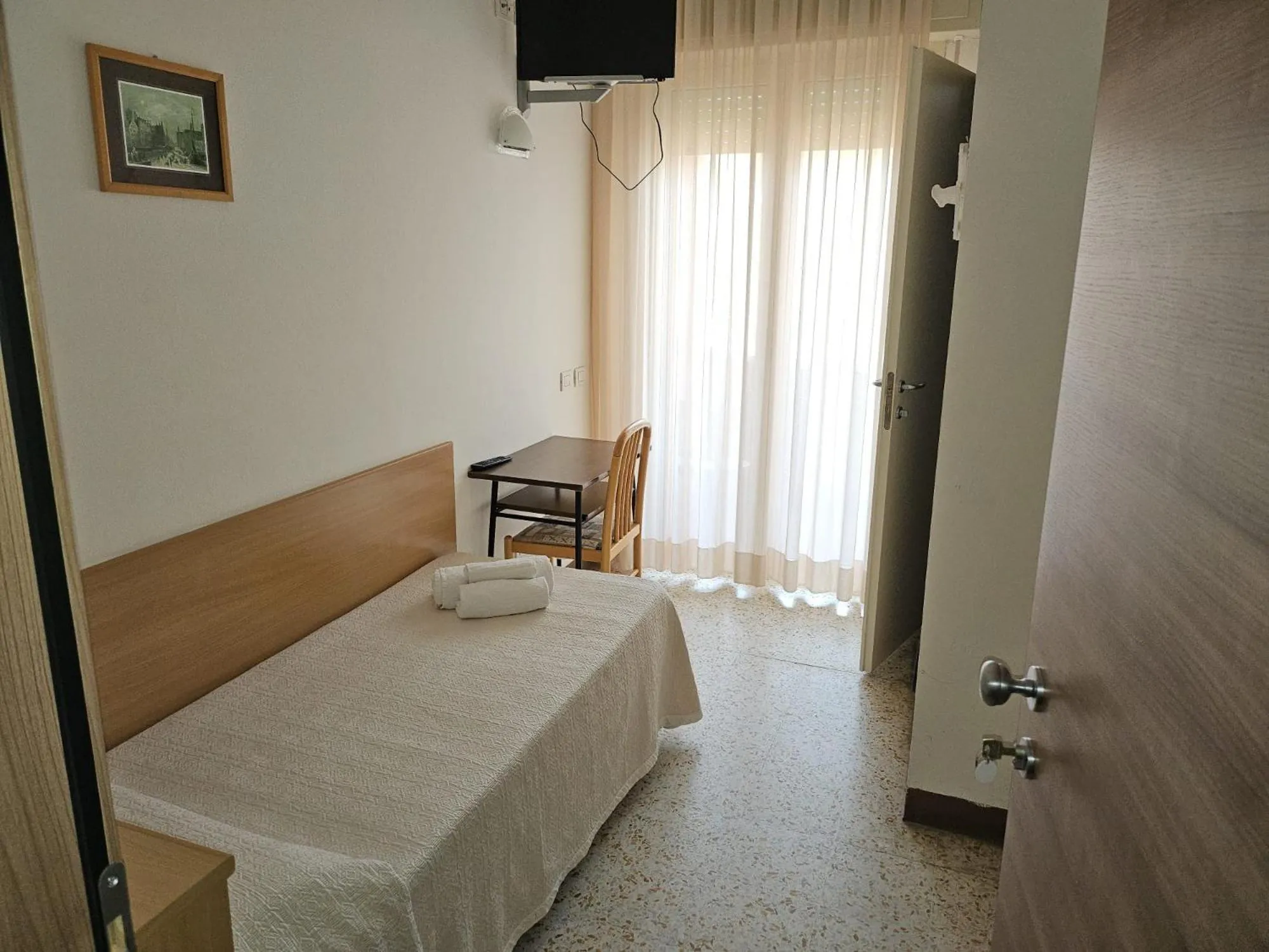 Photo of the whole room, Bed in Hotel Villa Rosa