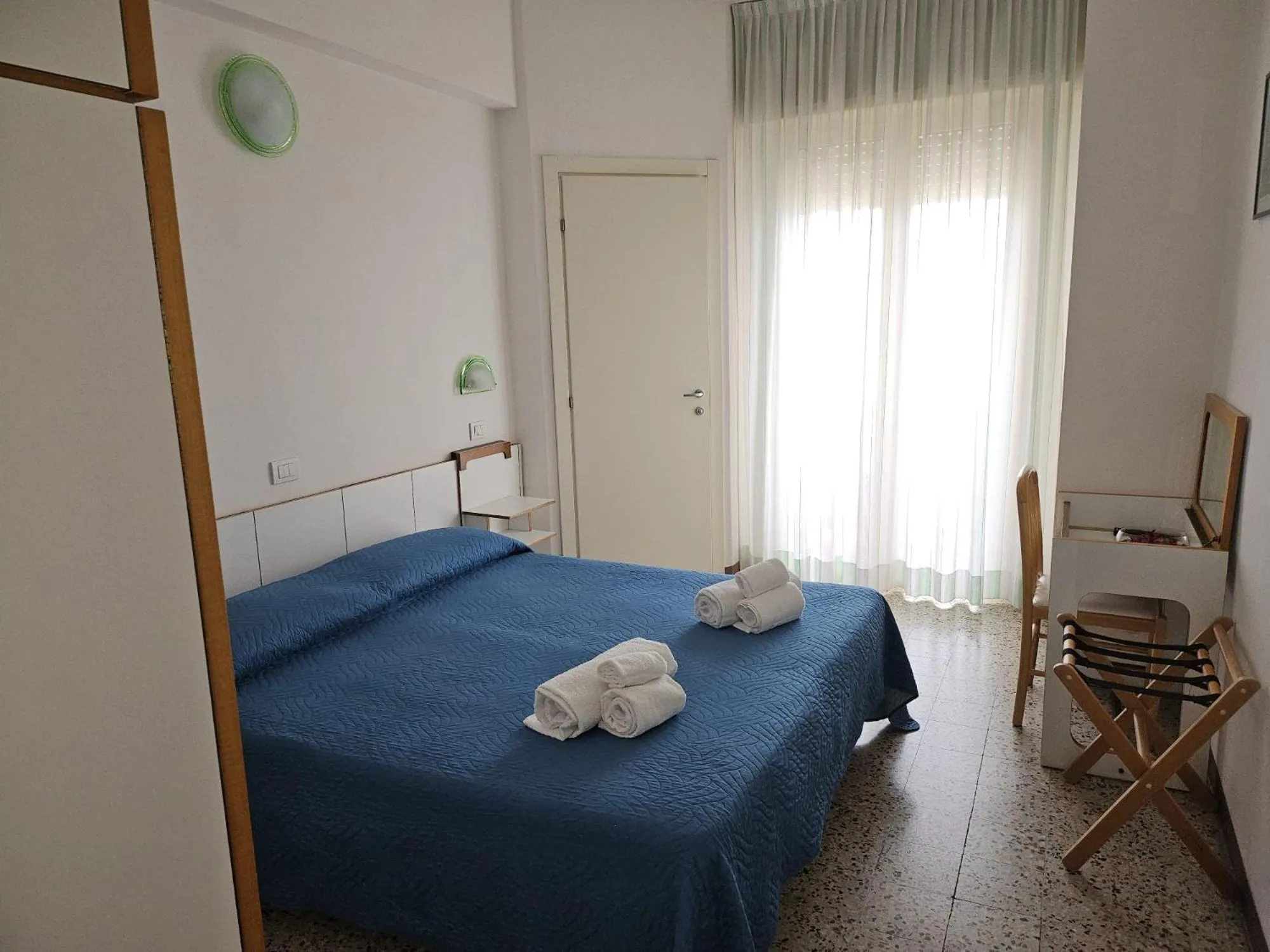 Bedroom, Bed in Hotel Villa Rosa