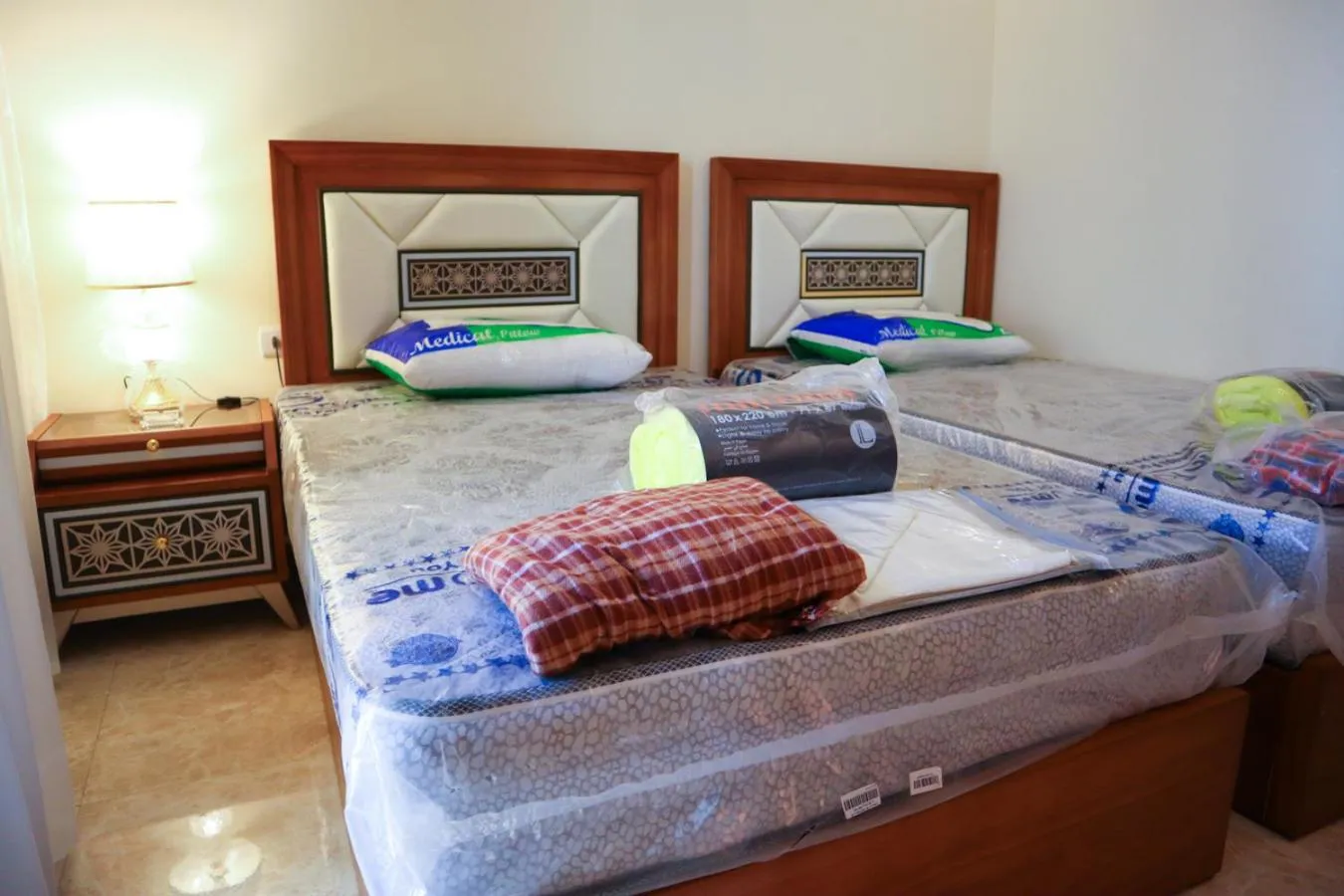 Bed in Hostgool Beach Chalets Mirage bay resort & aqua park