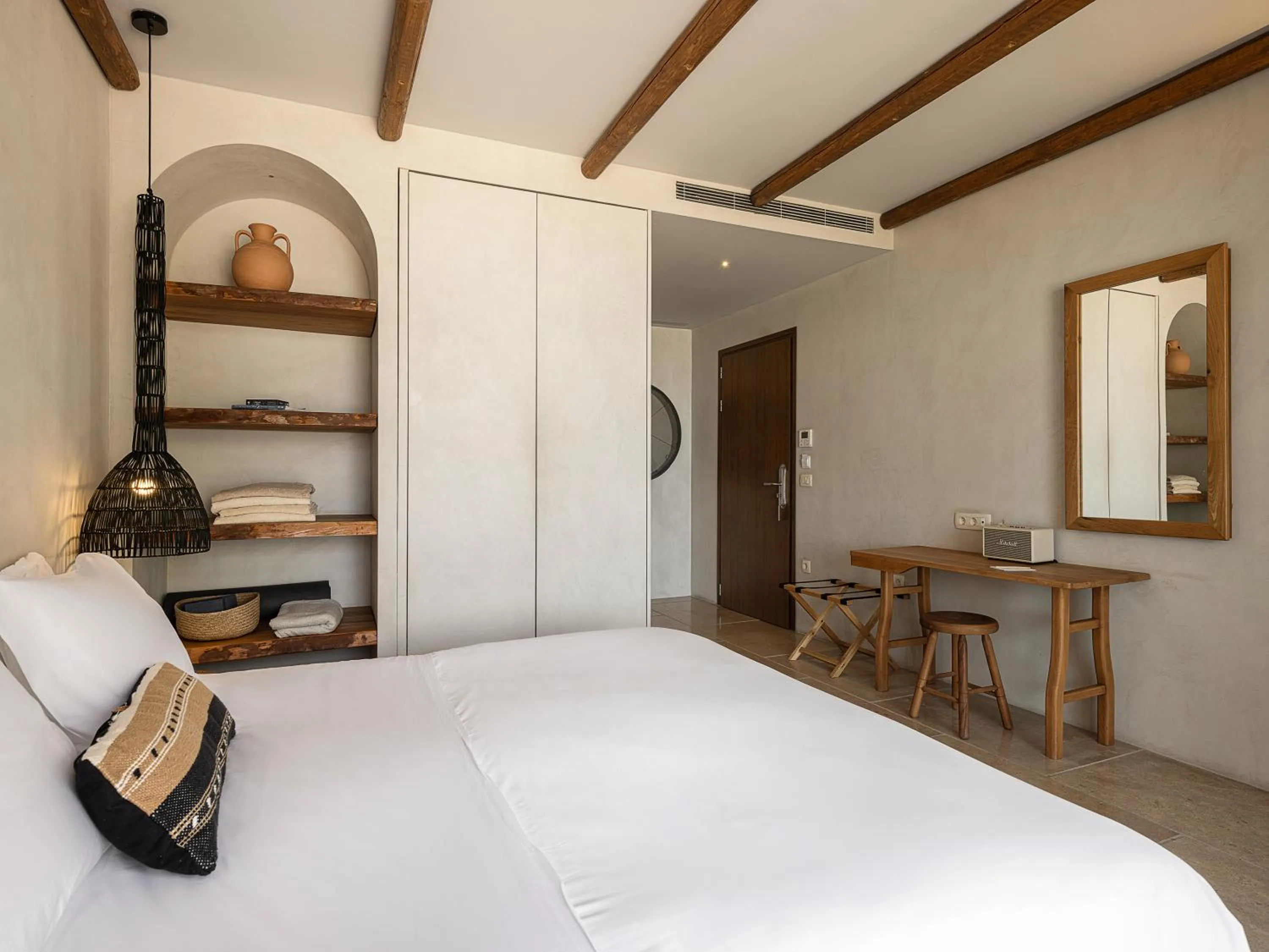 Bed in The Theodore Boutique Hotel- adults only 16 plus