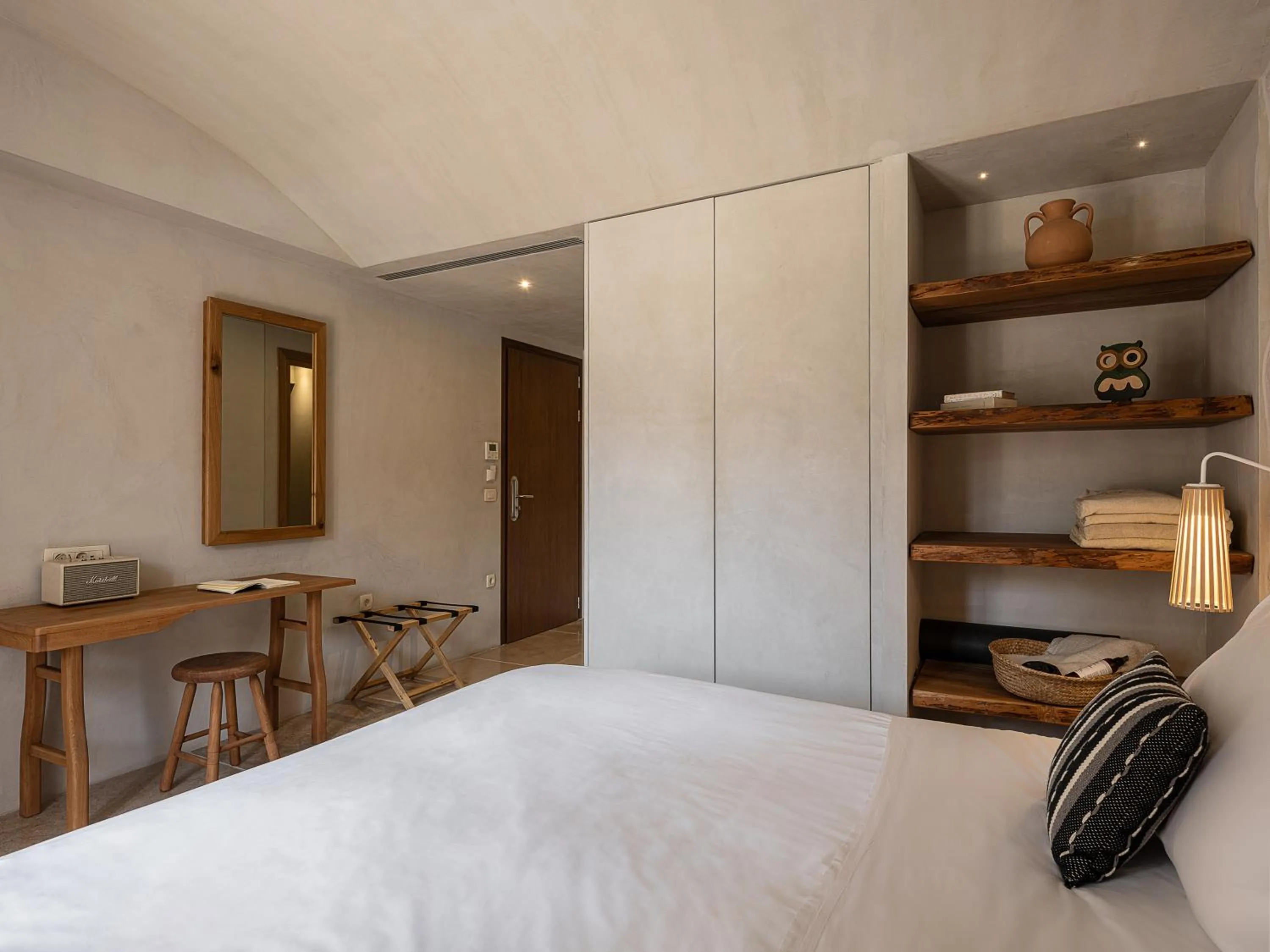 Bed in The Theodore Boutique Hotel- adults only 16 plus