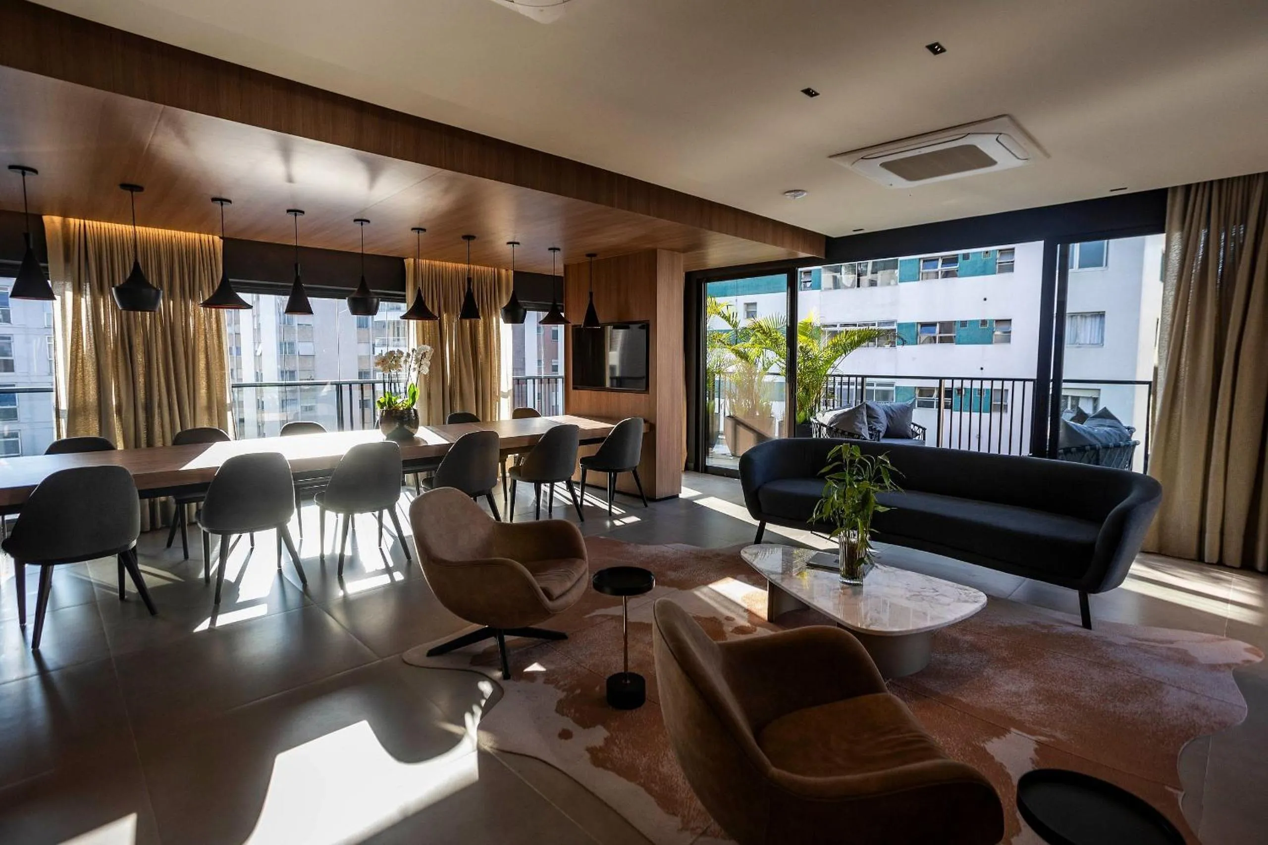 Seating area in HIT Itaim