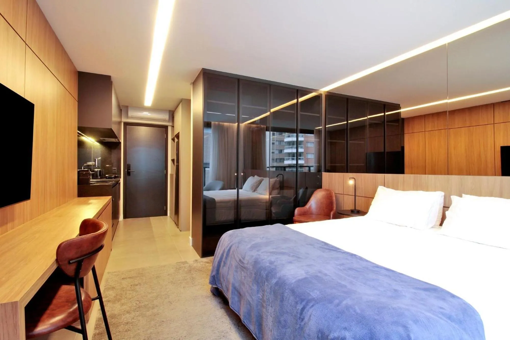 Living room, Bed in HIT Itaim