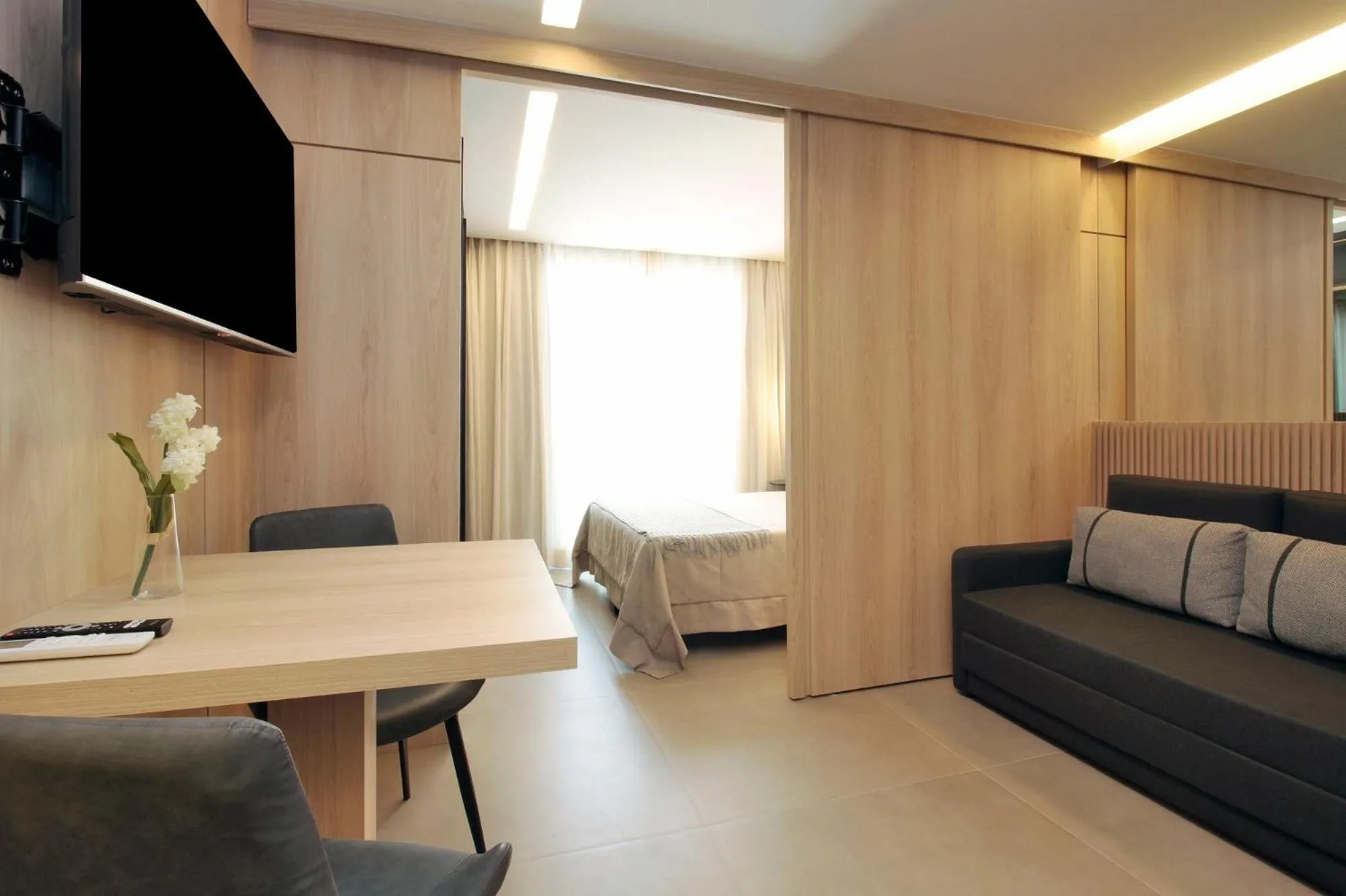 Communal lounge/ TV room in HIT Itaim