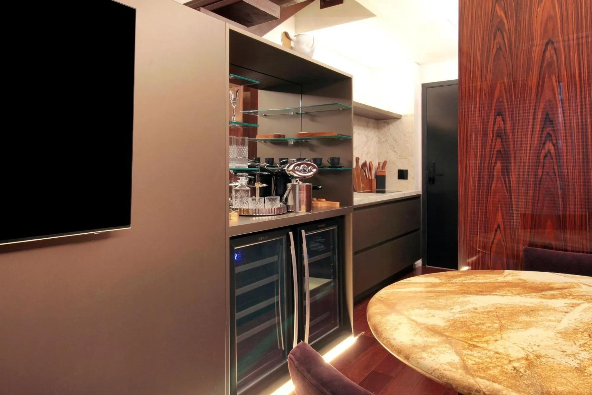 Kitchen or kitchenette in HIT Itaim