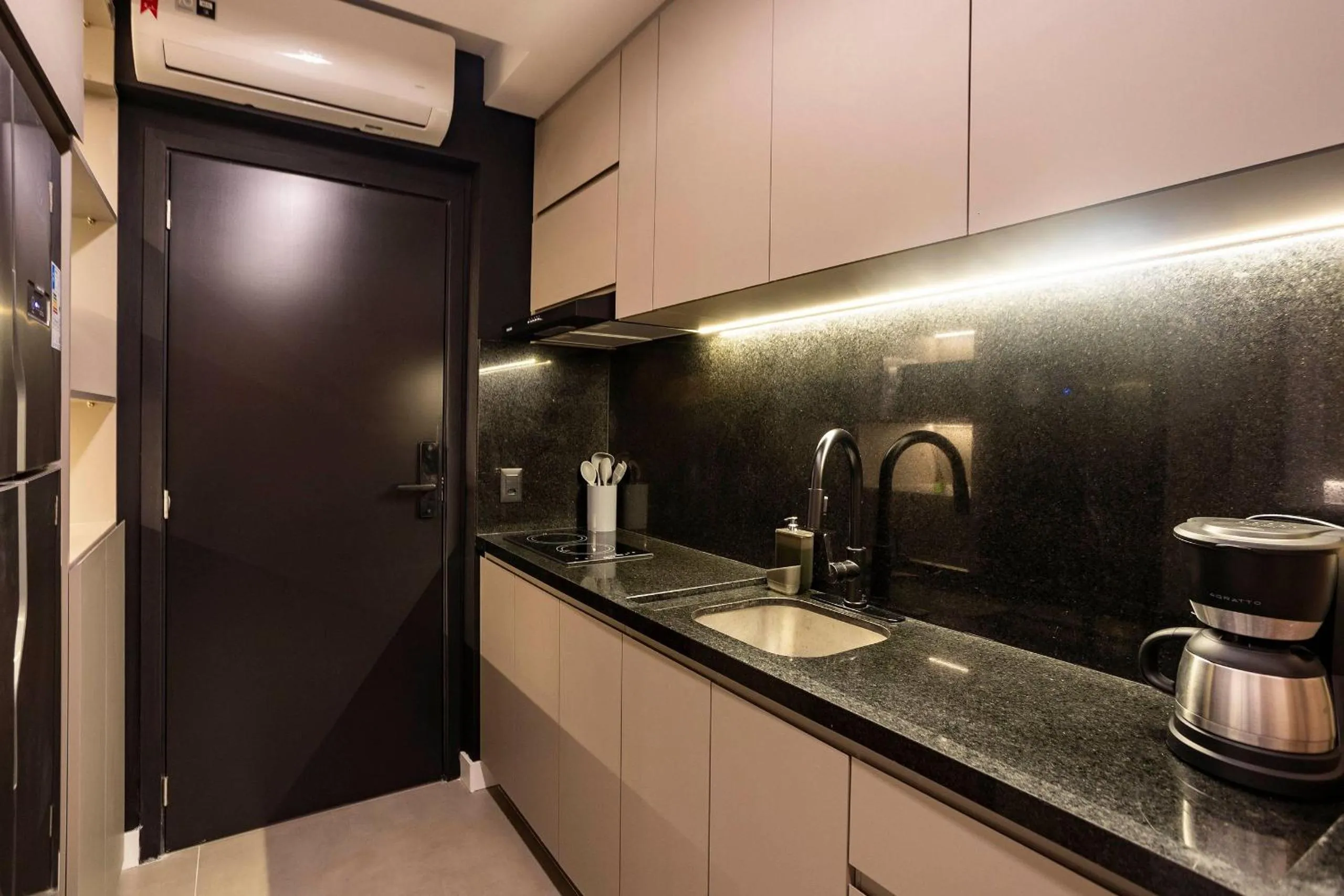 Coffee/tea facilities in HIT Itaim