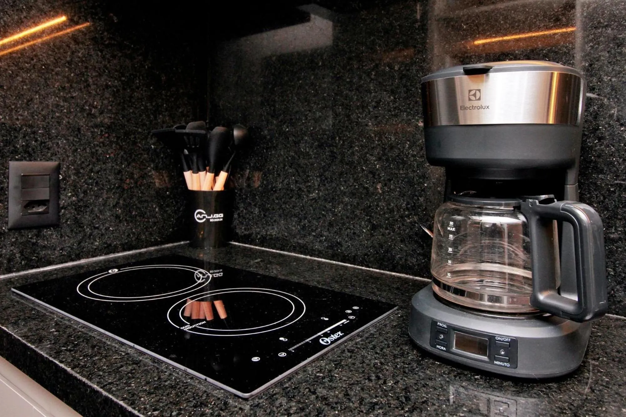 Coffee/tea facilities in HIT Itaim