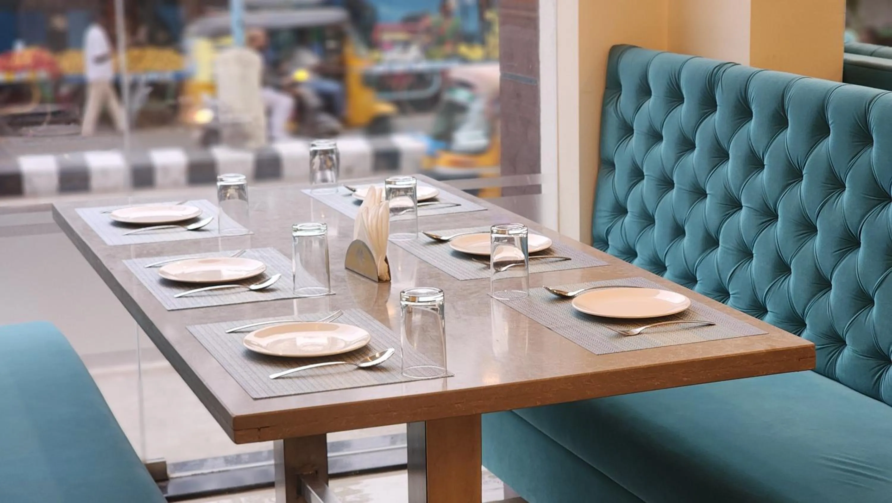 Restaurant/places to eat in Hotel JANAS