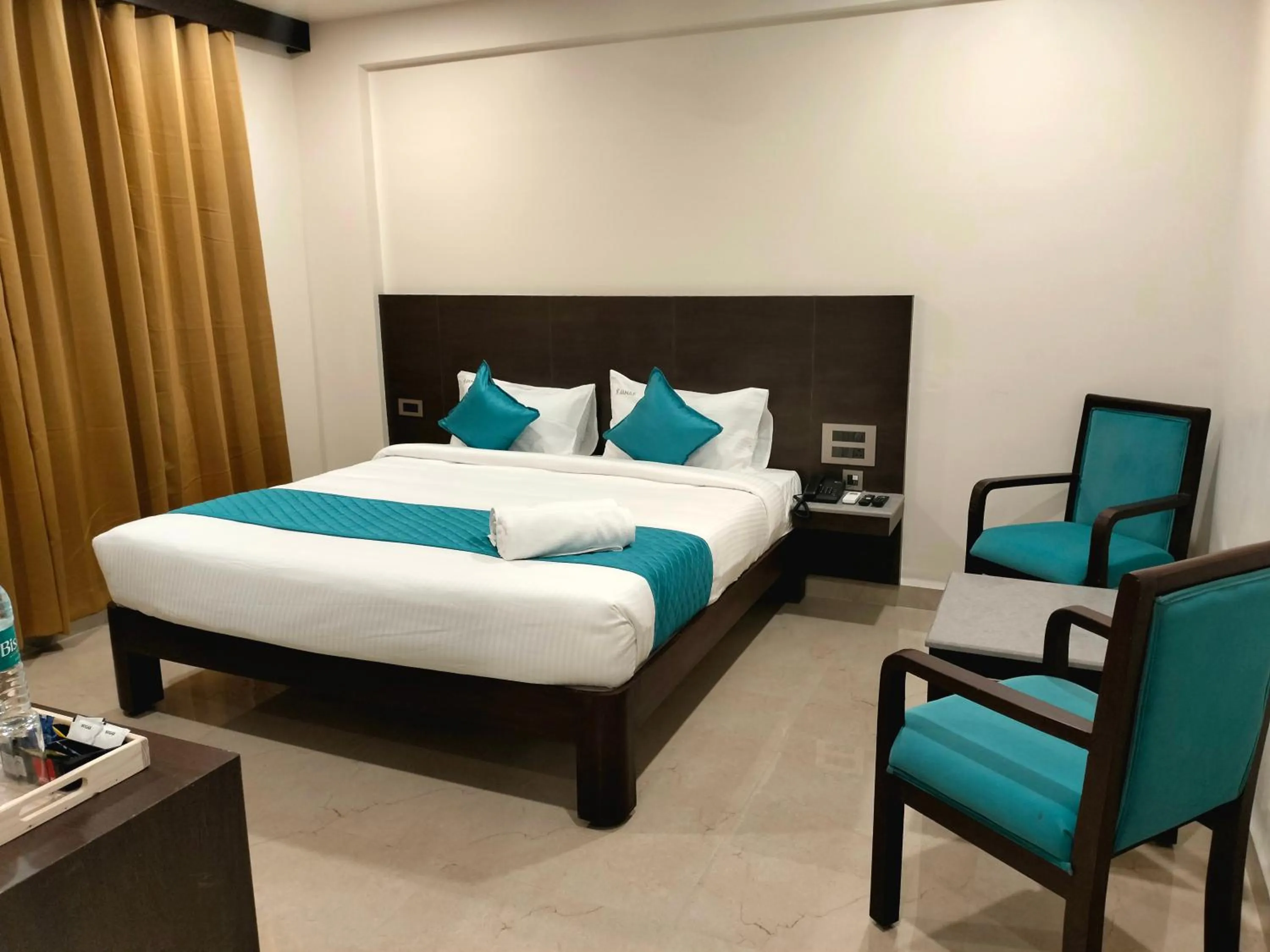 Photo of the whole room, Bed in Hotel JANAS