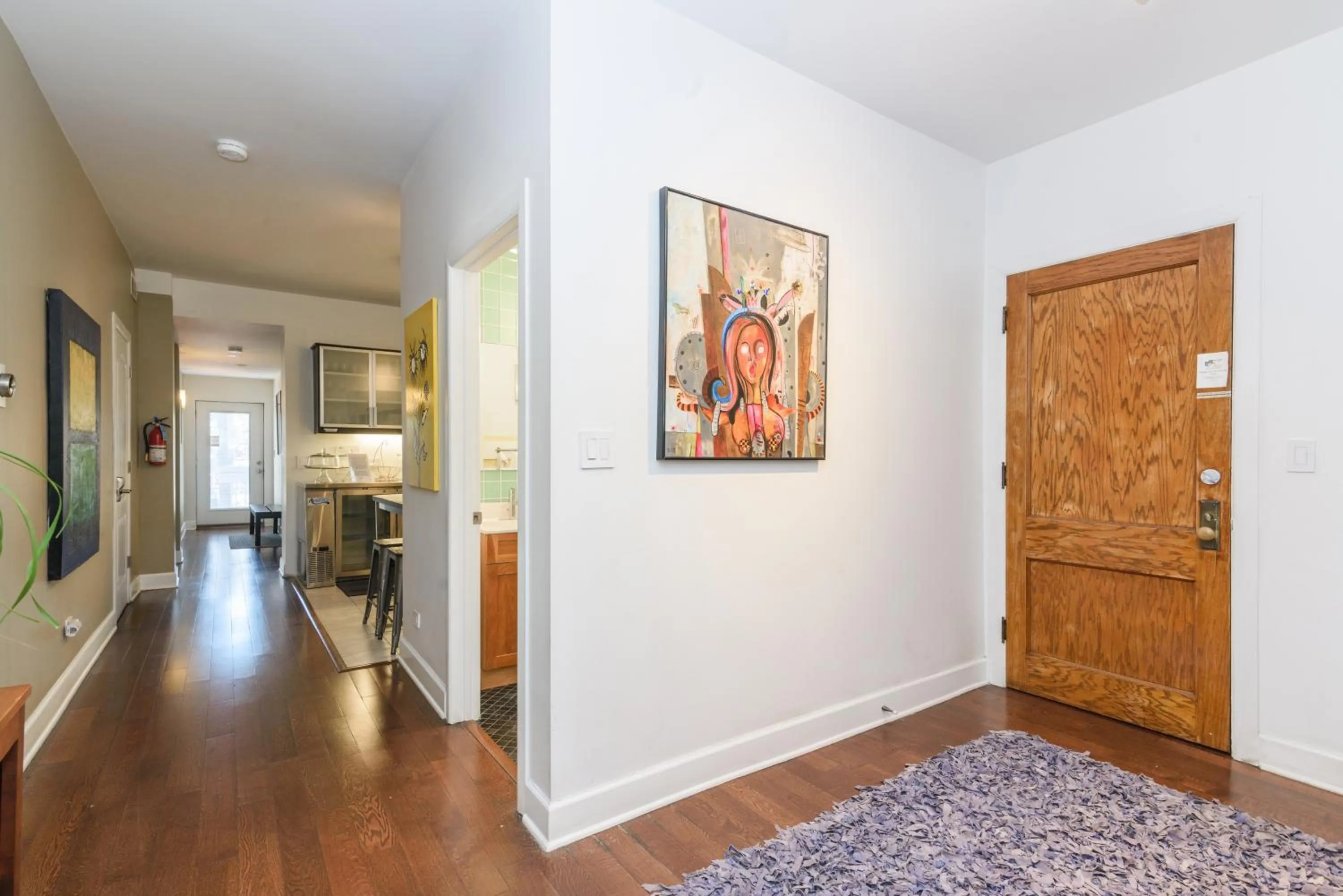 Lounge or bar in House 5863- Chicago's Premier Bed and Breakfast