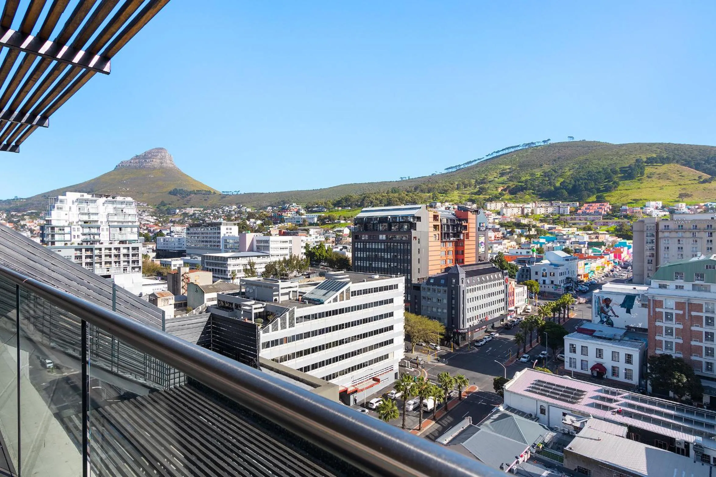 Property building in Neighbourgood Loop Street