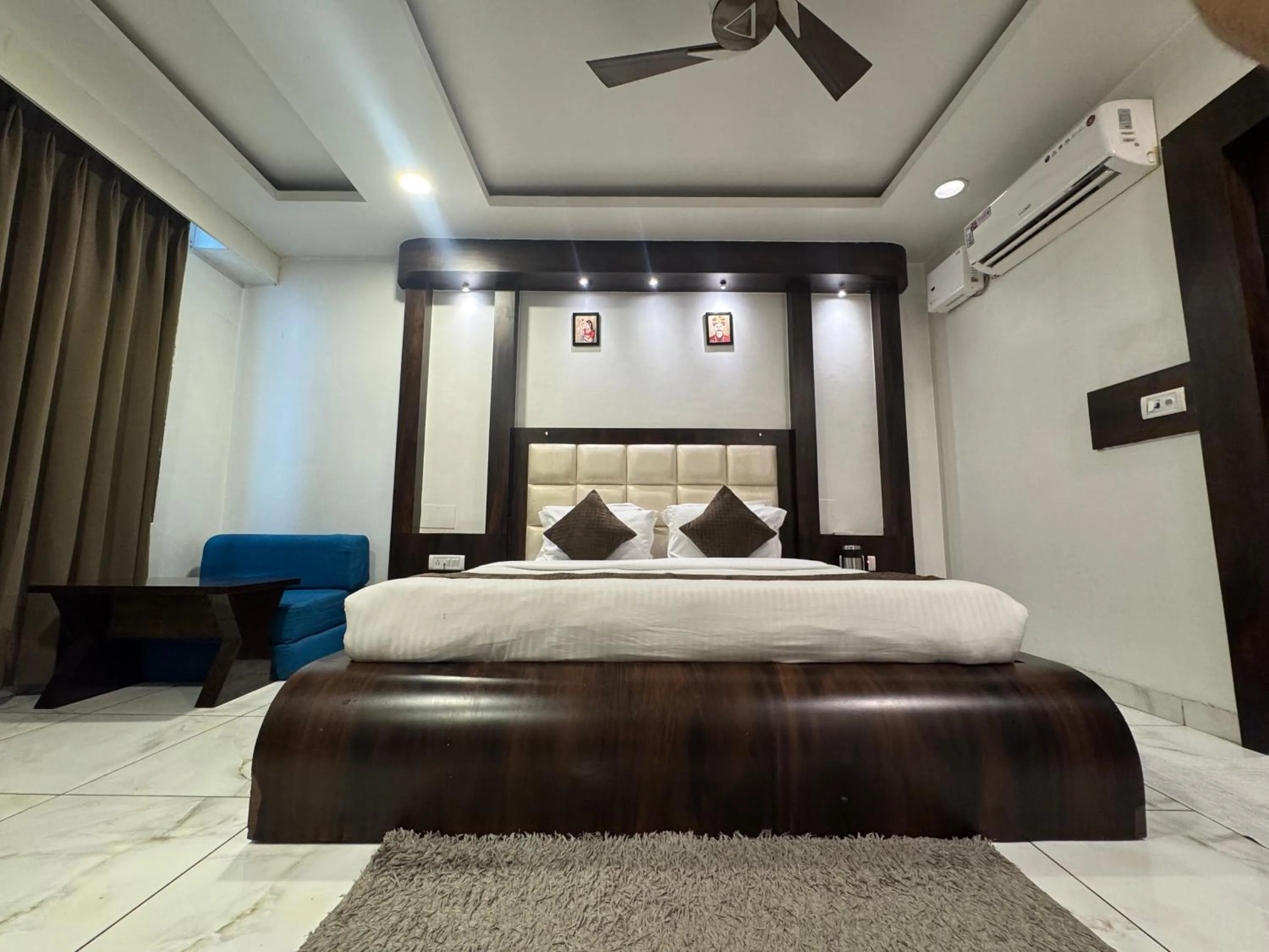 Bedroom in Hotel Galaxy,Katra