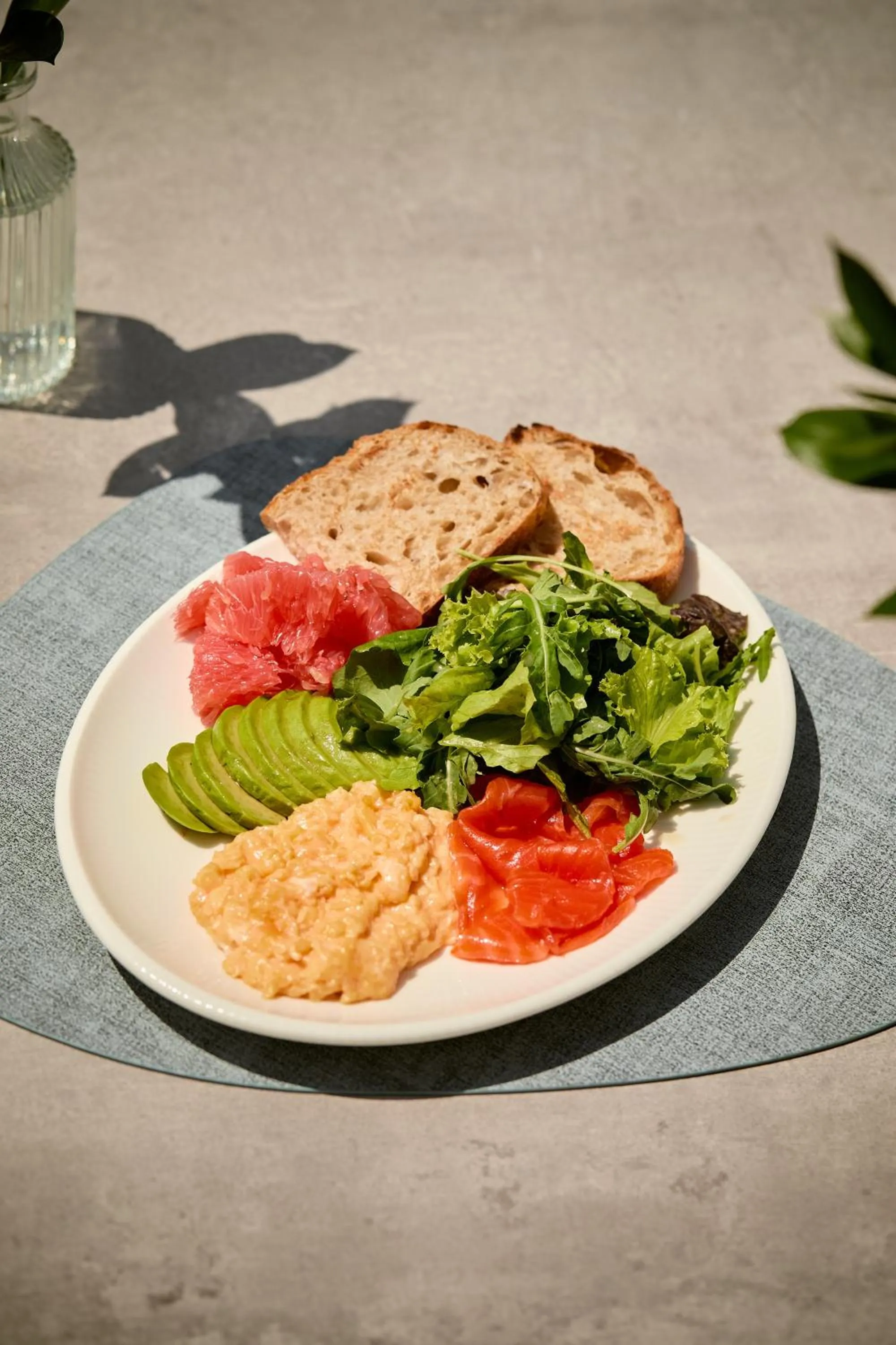 Food and drinks in STYLO Residences & Suites