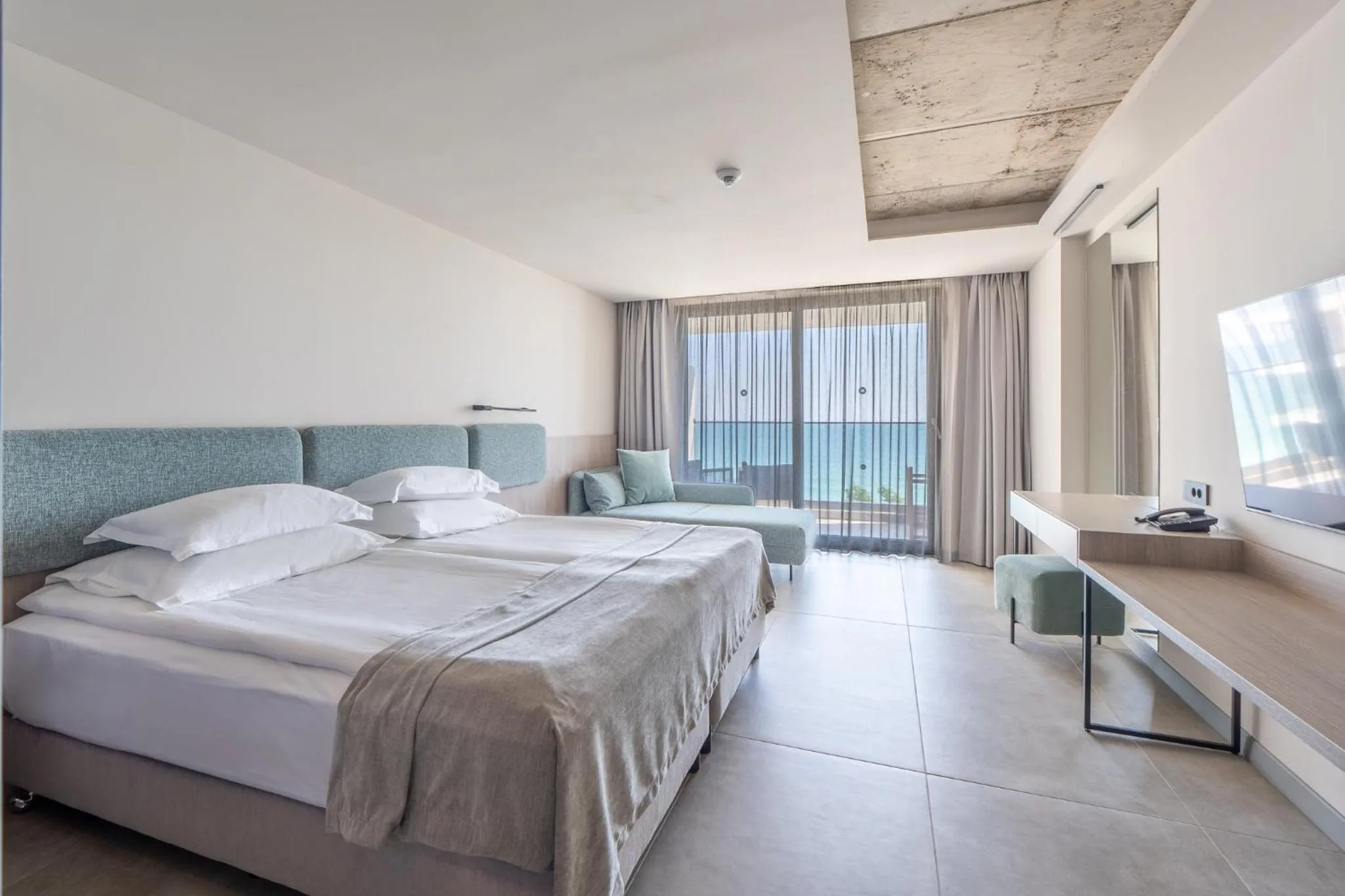 Bedroom, Bed in GRIFID Noa