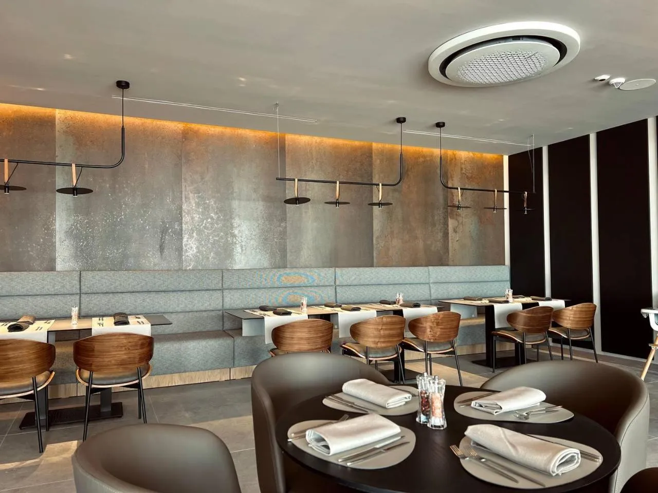 Restaurant/places to eat in GRIFID Noa