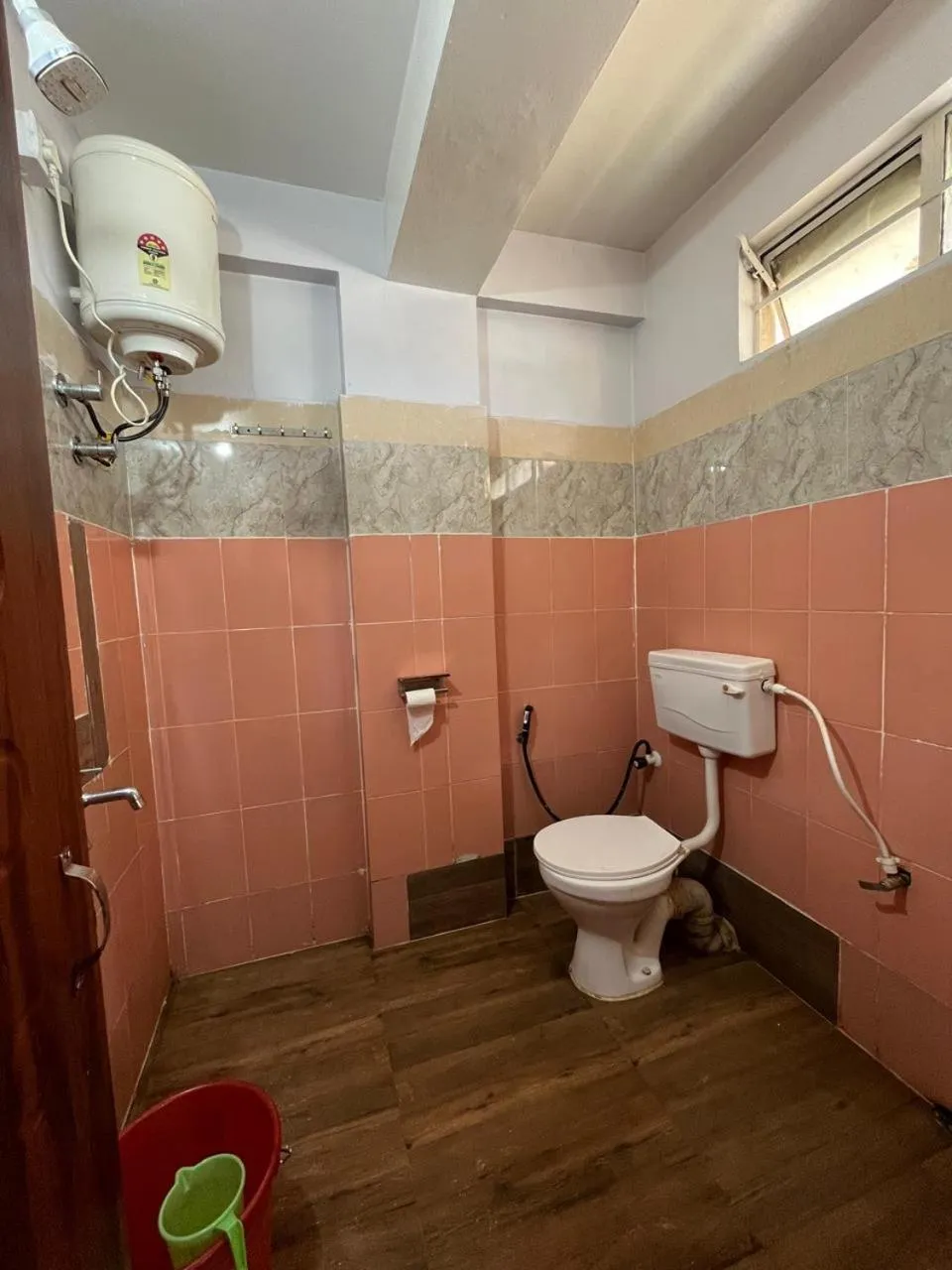 Shower in HOTEL COUNTRY INN