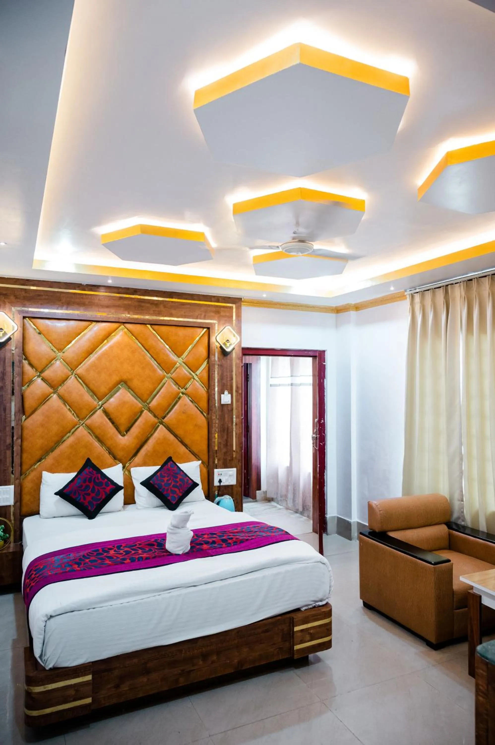 Bed in HOTEL COUNTRY INN