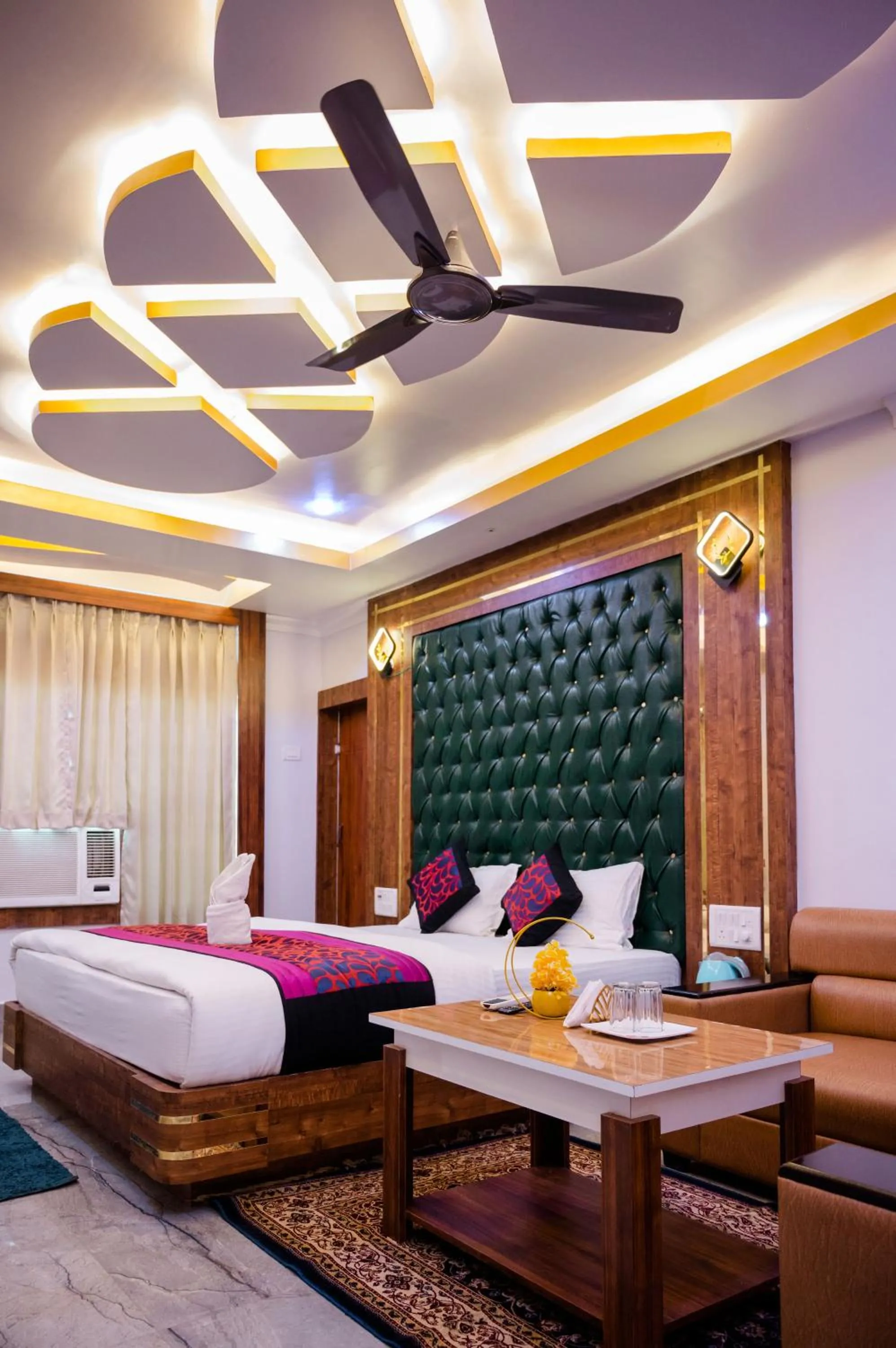 Bedroom, Bed in HOTEL COUNTRY INN