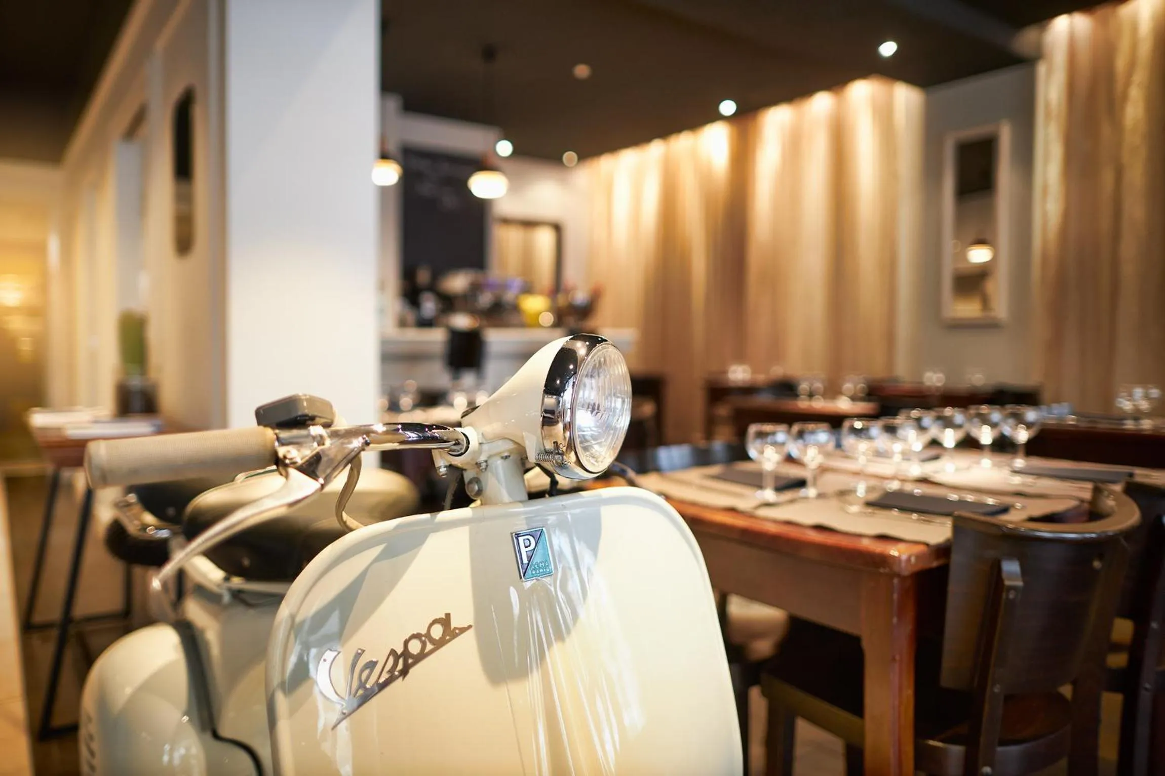 Restaurant/places to eat in Hotel Les Negociants